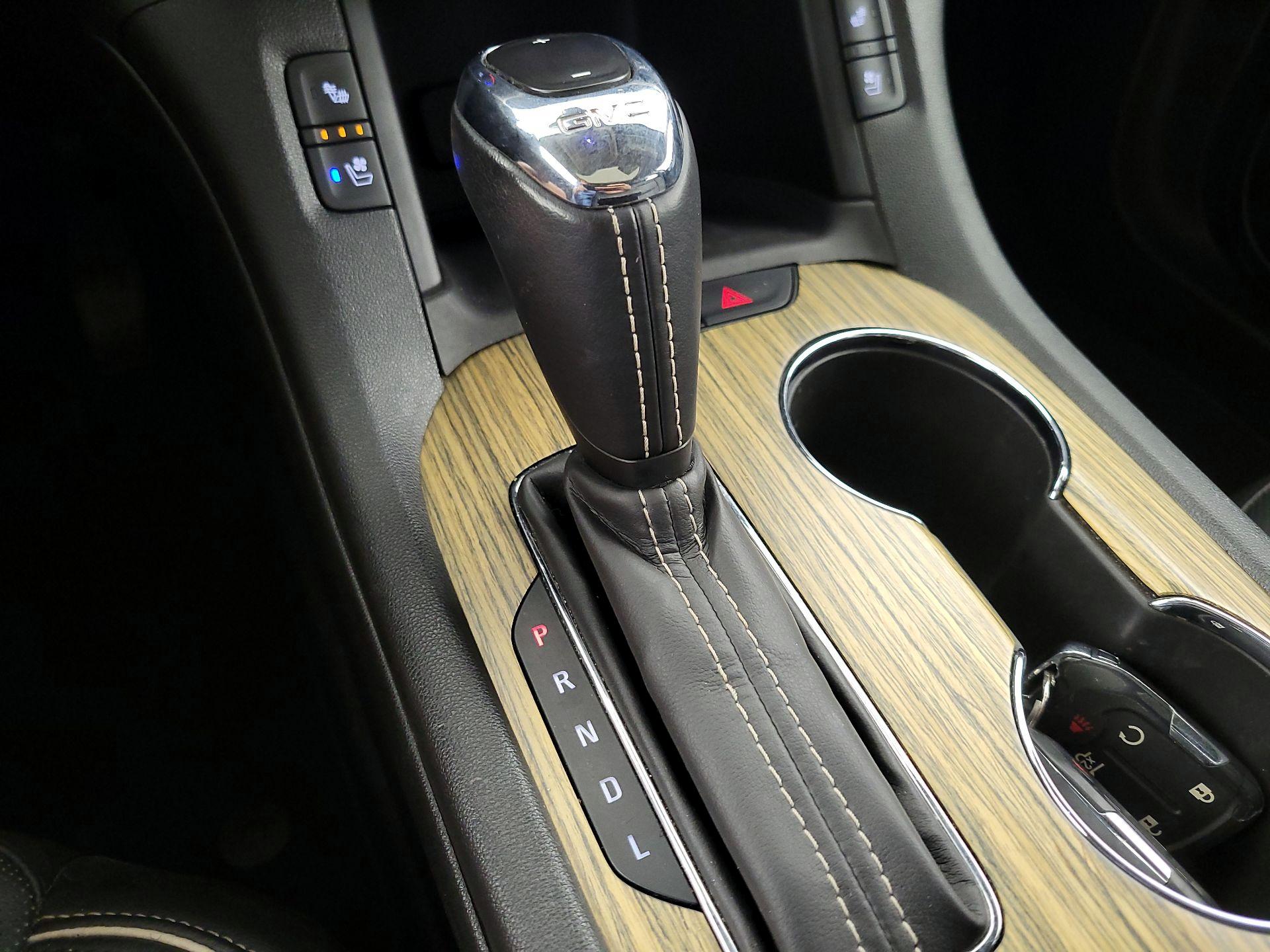 Thumbnail: 2019 GMC Acadia - 17