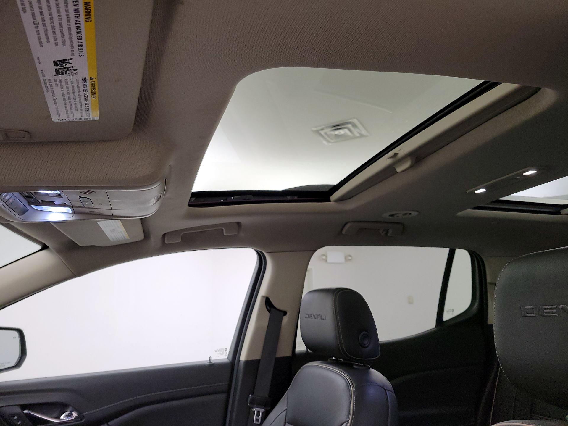 Thumbnail: 2019 GMC Acadia - 18