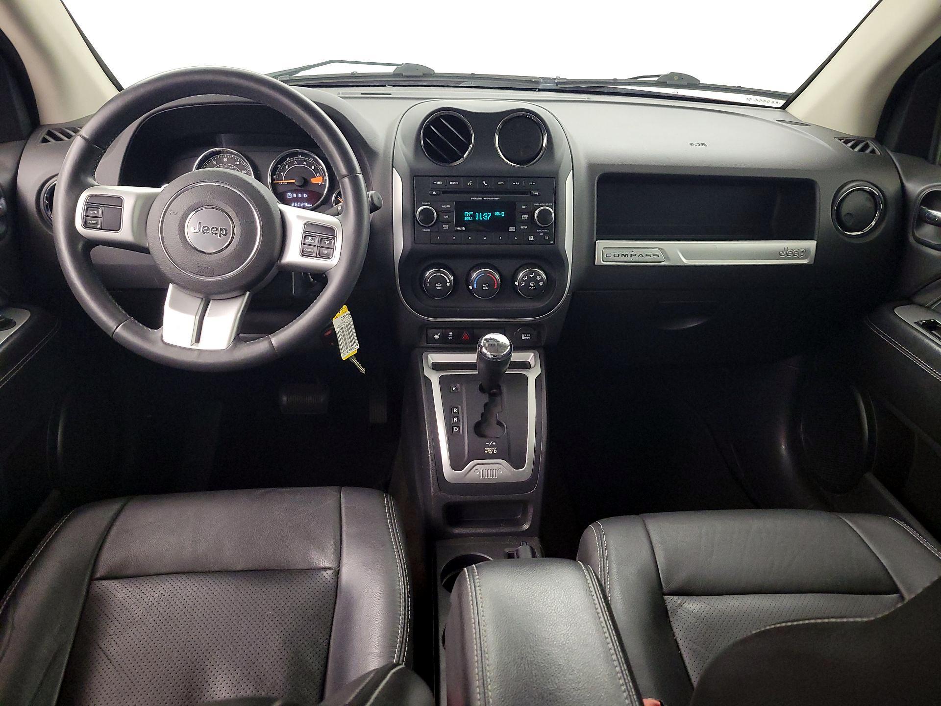 Thumbnail: 2015 Jeep Compass - 9