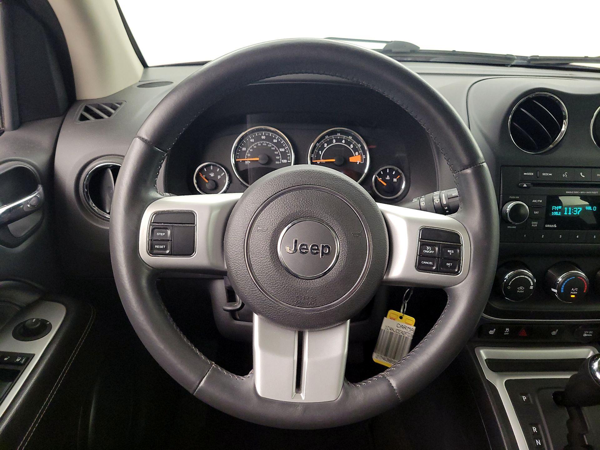 Thumbnail: 2015 Jeep Compass - 10