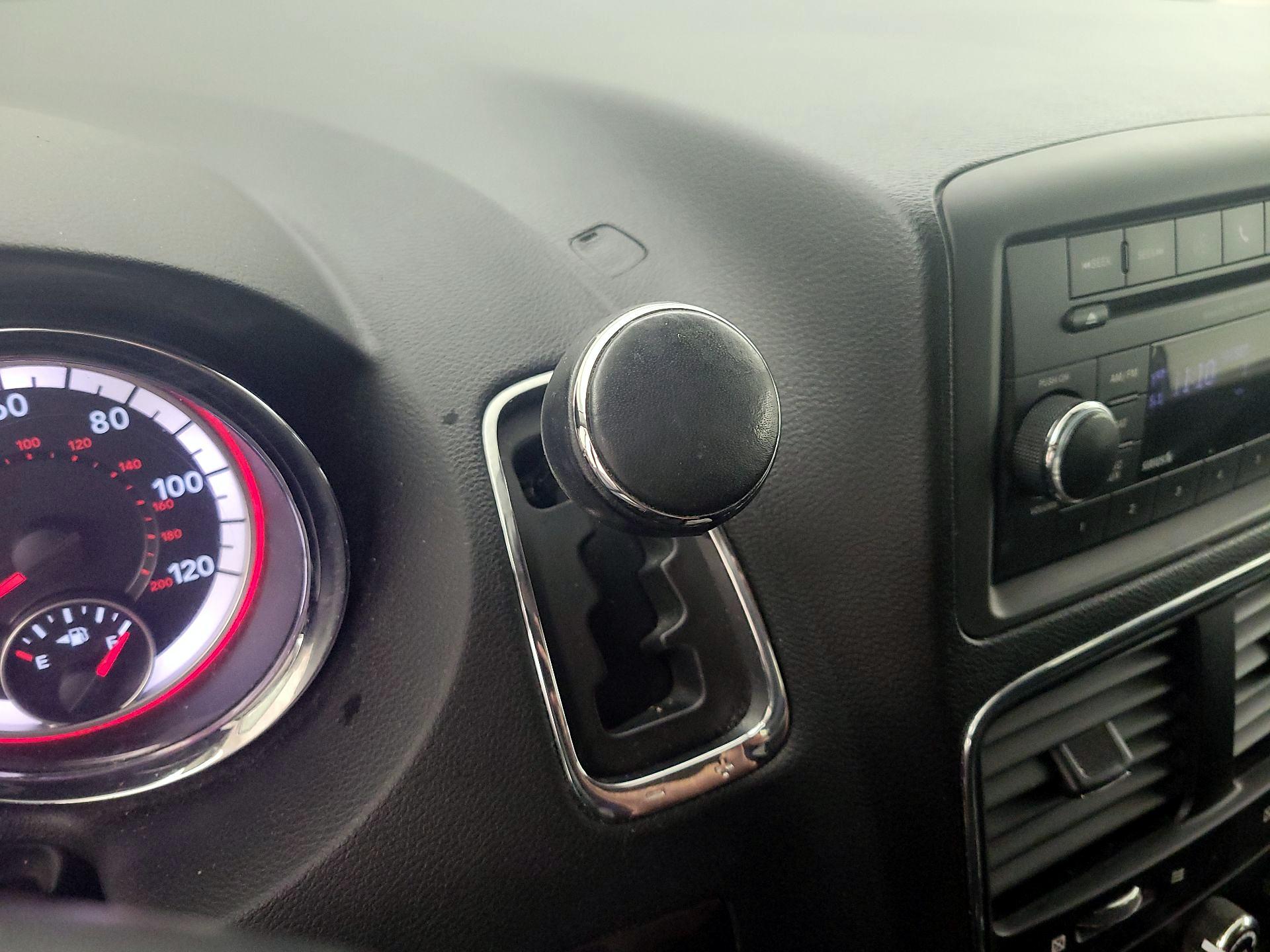 Thumbnail: 2016 Dodge Grand Caravan - 16
