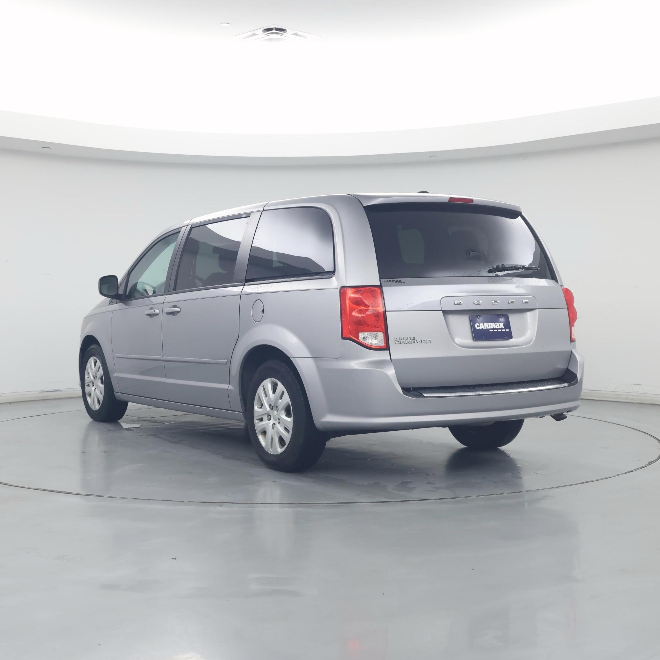 Thumbnail: 2016 Dodge Grand Caravan - 2