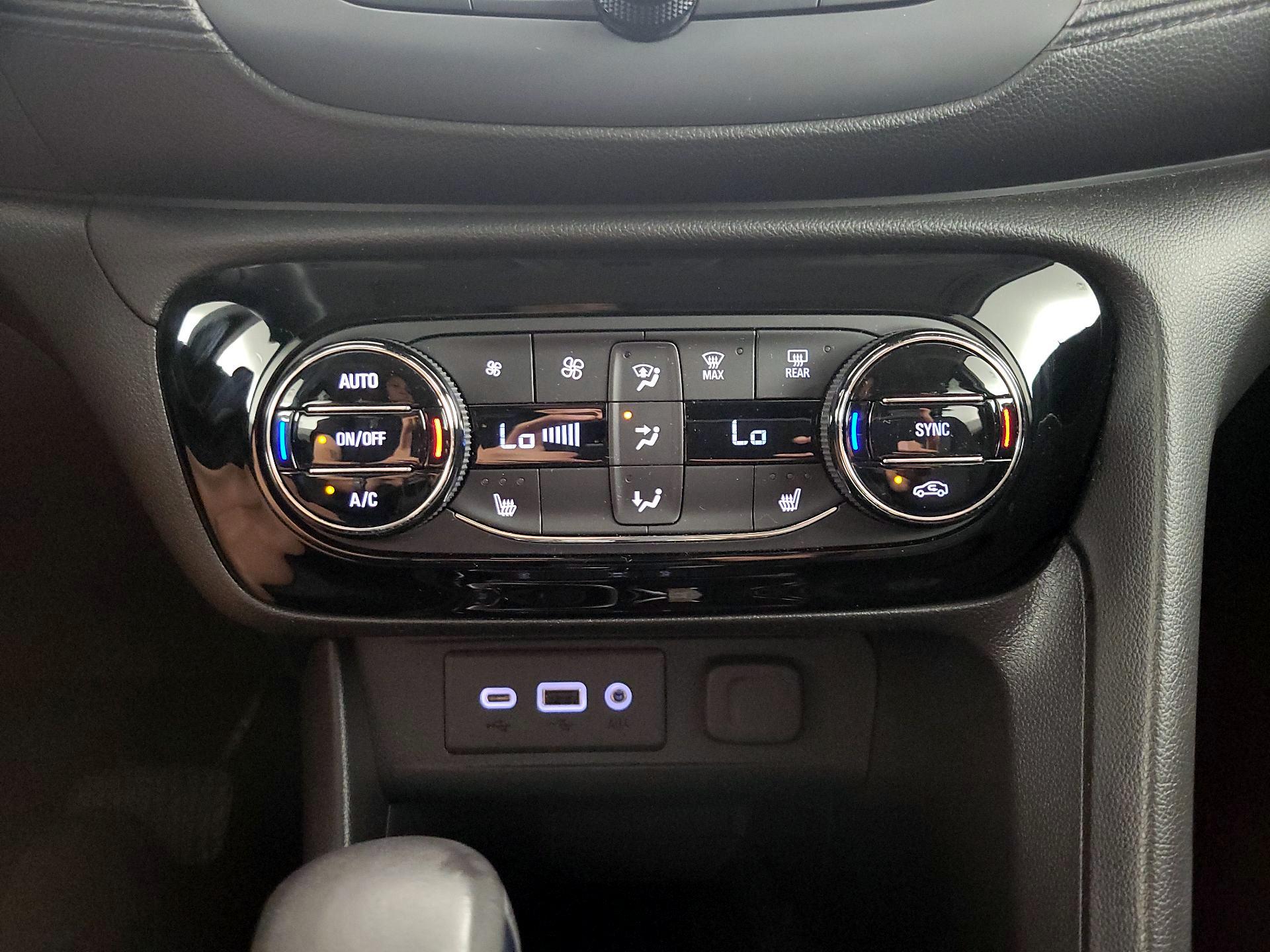 Thumbnail: 2021 Buick Encore GX - 16
