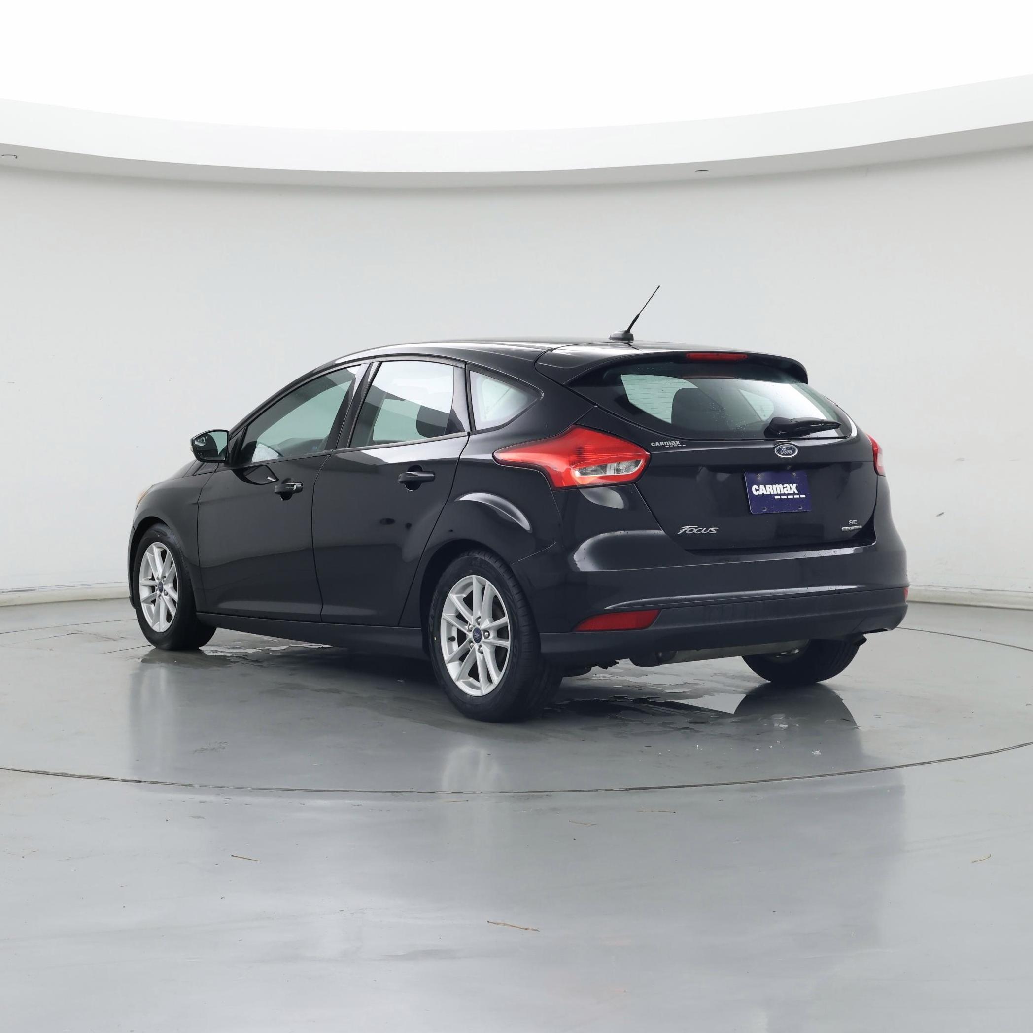 Thumbnail: 2016 Ford Focus - 2