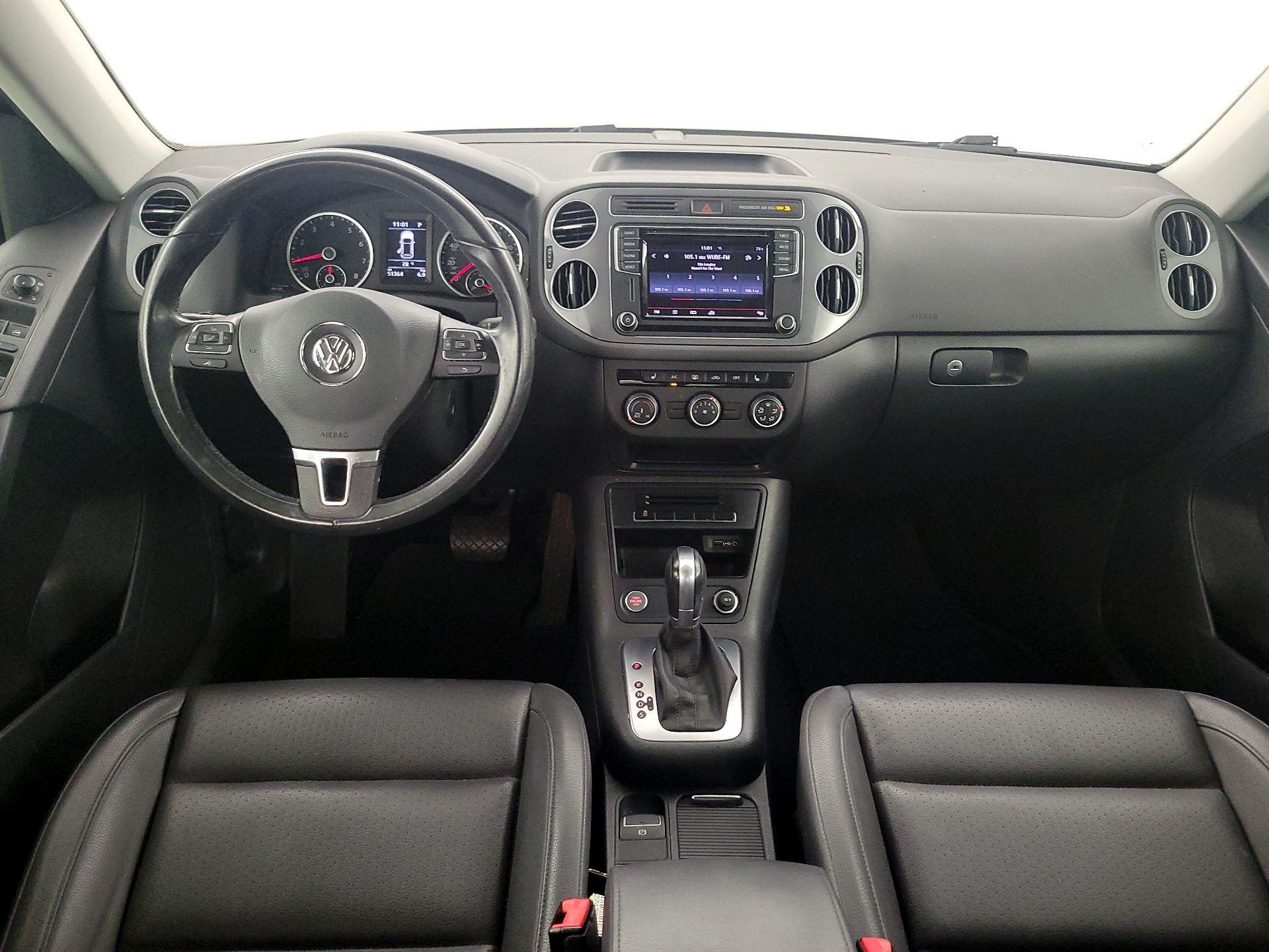 Thumbnail: 2017 Volkswagen Tiguan - 9