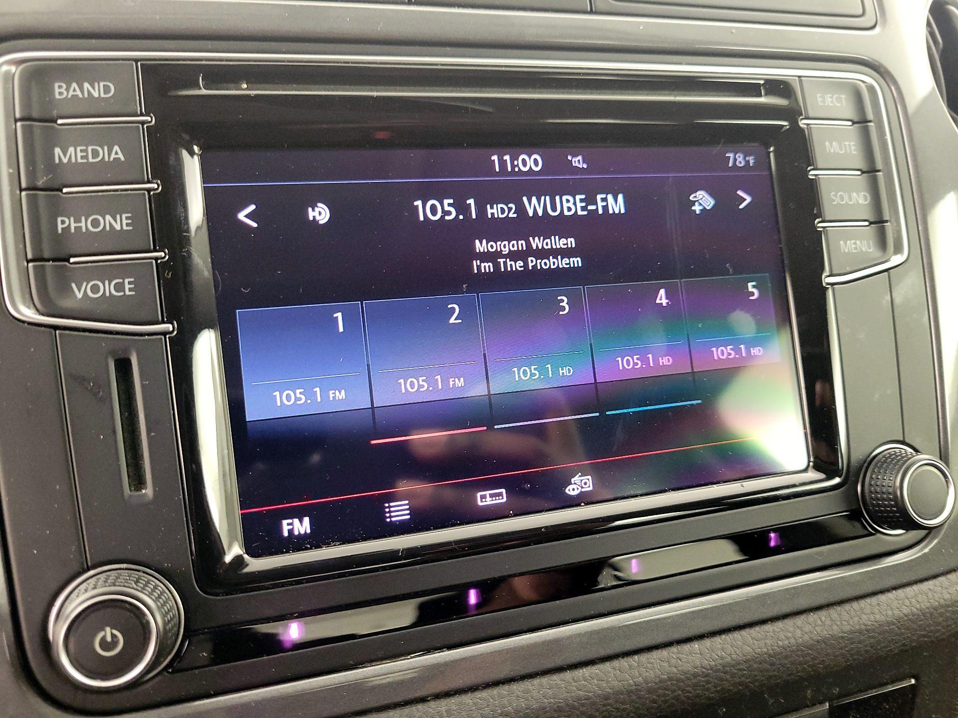 Thumbnail: 2017 Volkswagen Tiguan - 15