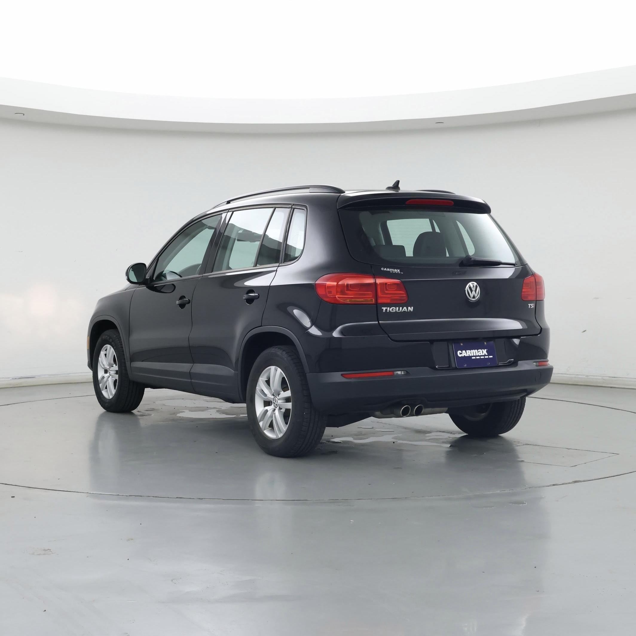 Thumbnail: 2017 Volkswagen Tiguan - 2