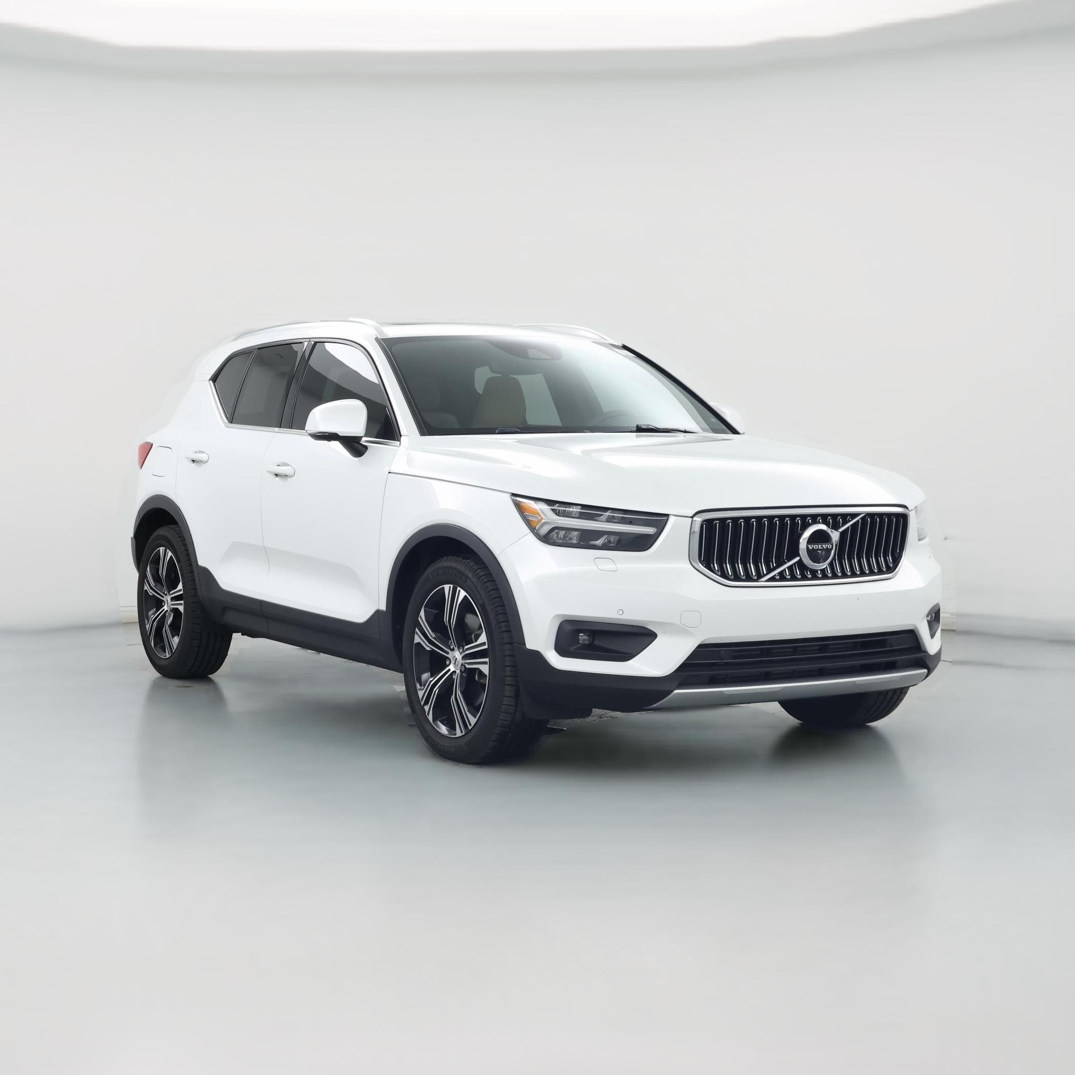 Thumbnail: 2020 Volvo XC40 - 1