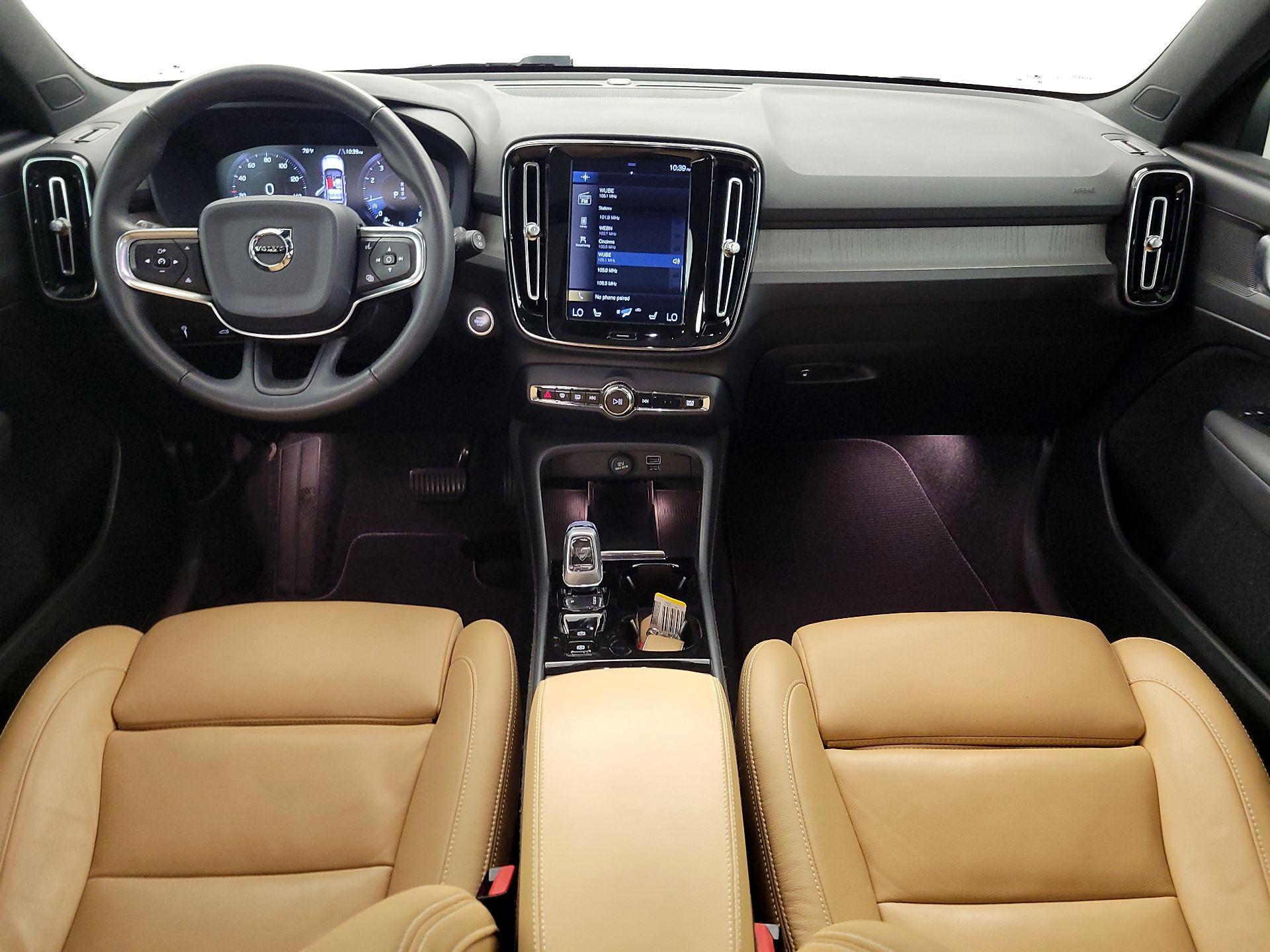 Thumbnail: 2020 Volvo XC40 - 9