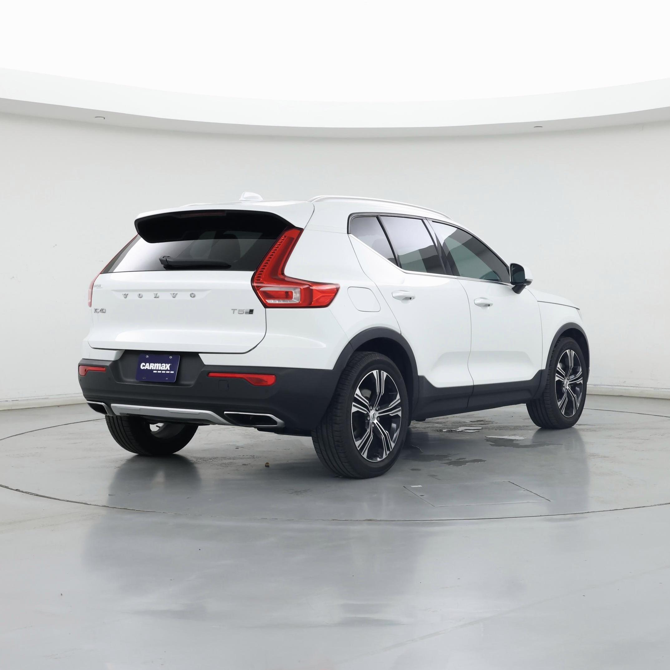 Thumbnail: 2020 Volvo XC40 - 8