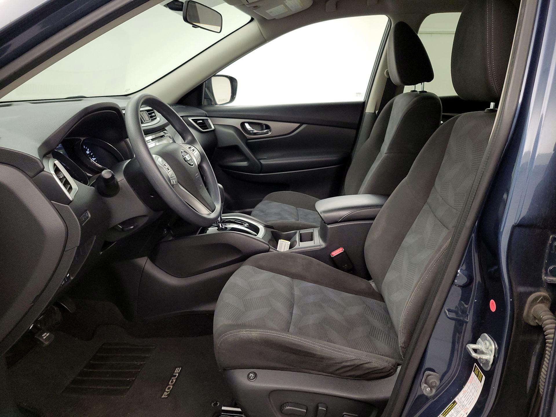 Thumbnail: 2016 Nissan Rogue - 11