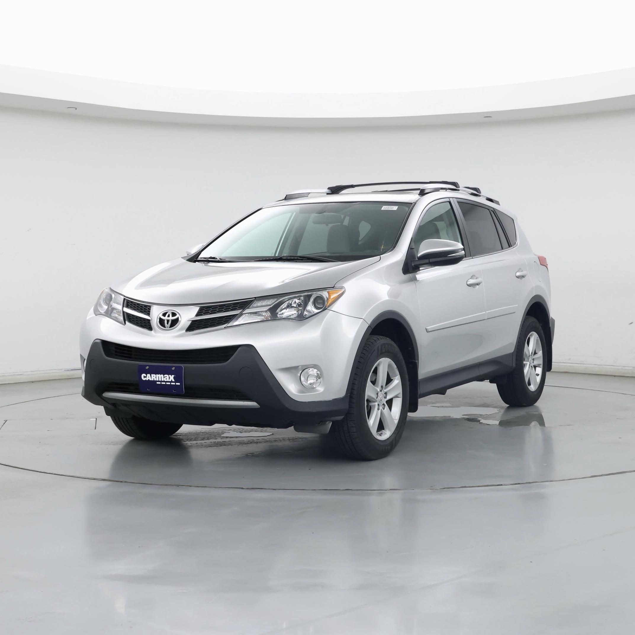 Thumbnail: 2013 Toyota RAV4 - 4