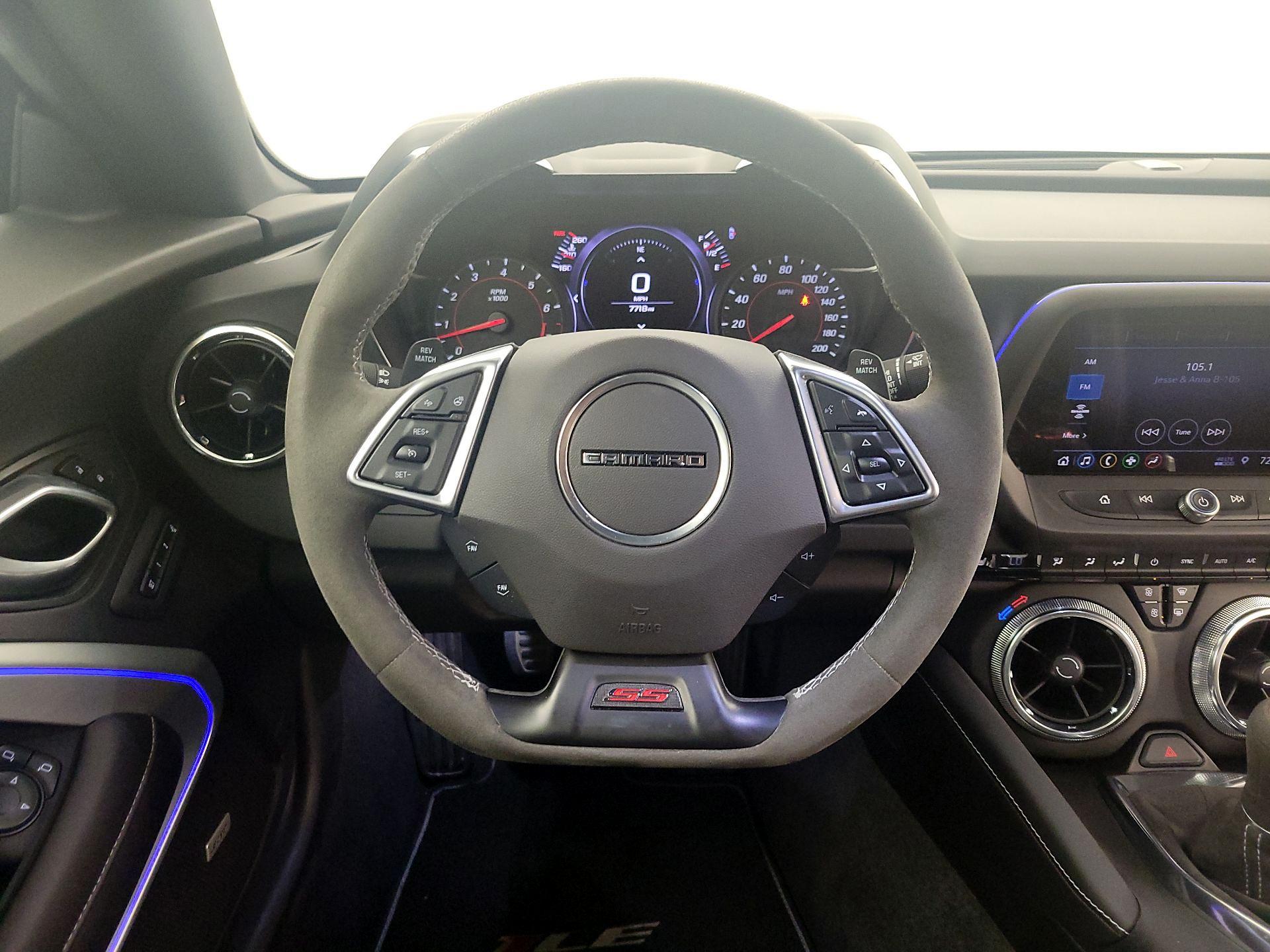 Thumbnail: 2019 Chevrolet Camaro - 10