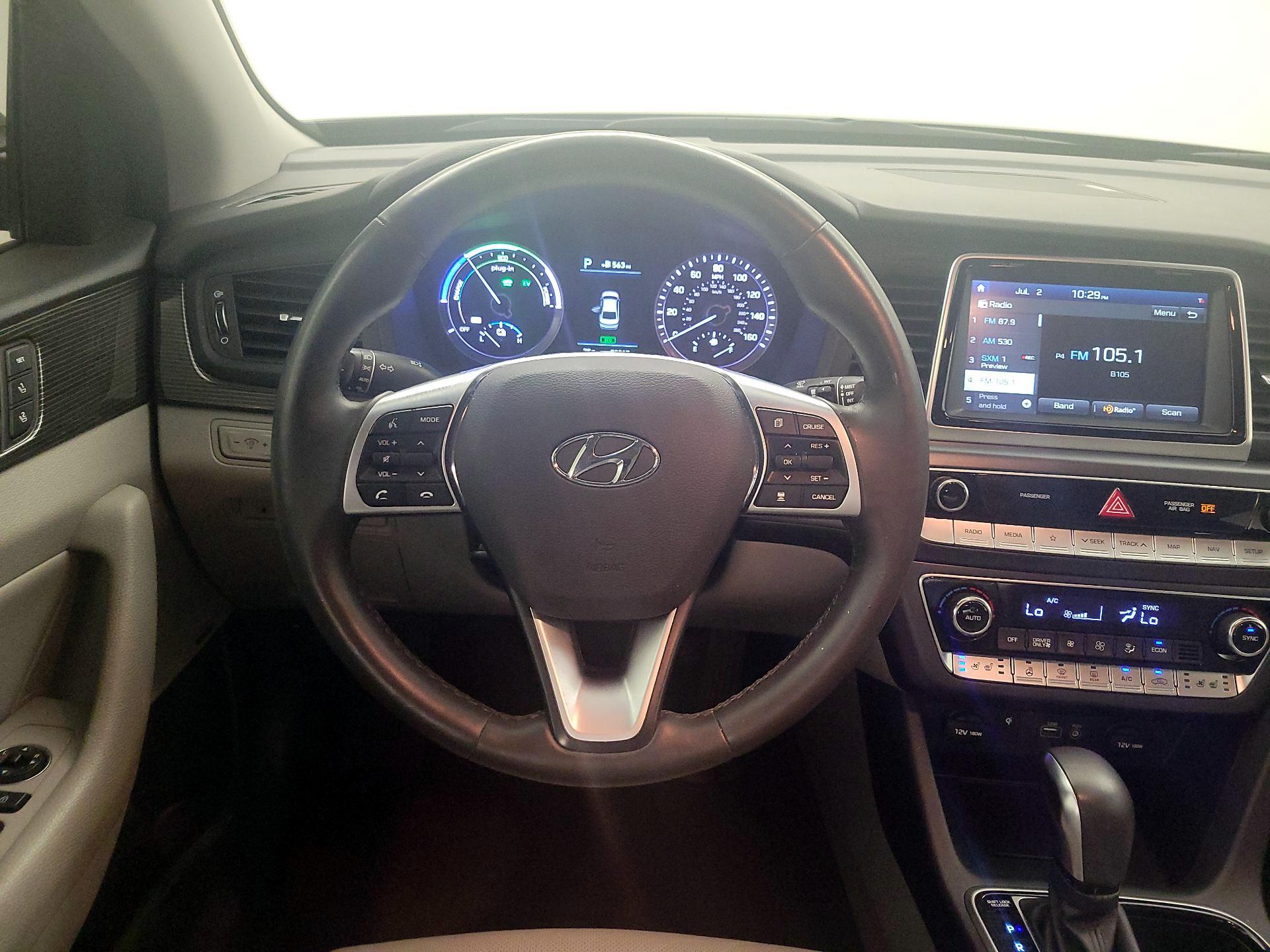 Thumbnail: 2019 Hyundai Sonata - 10