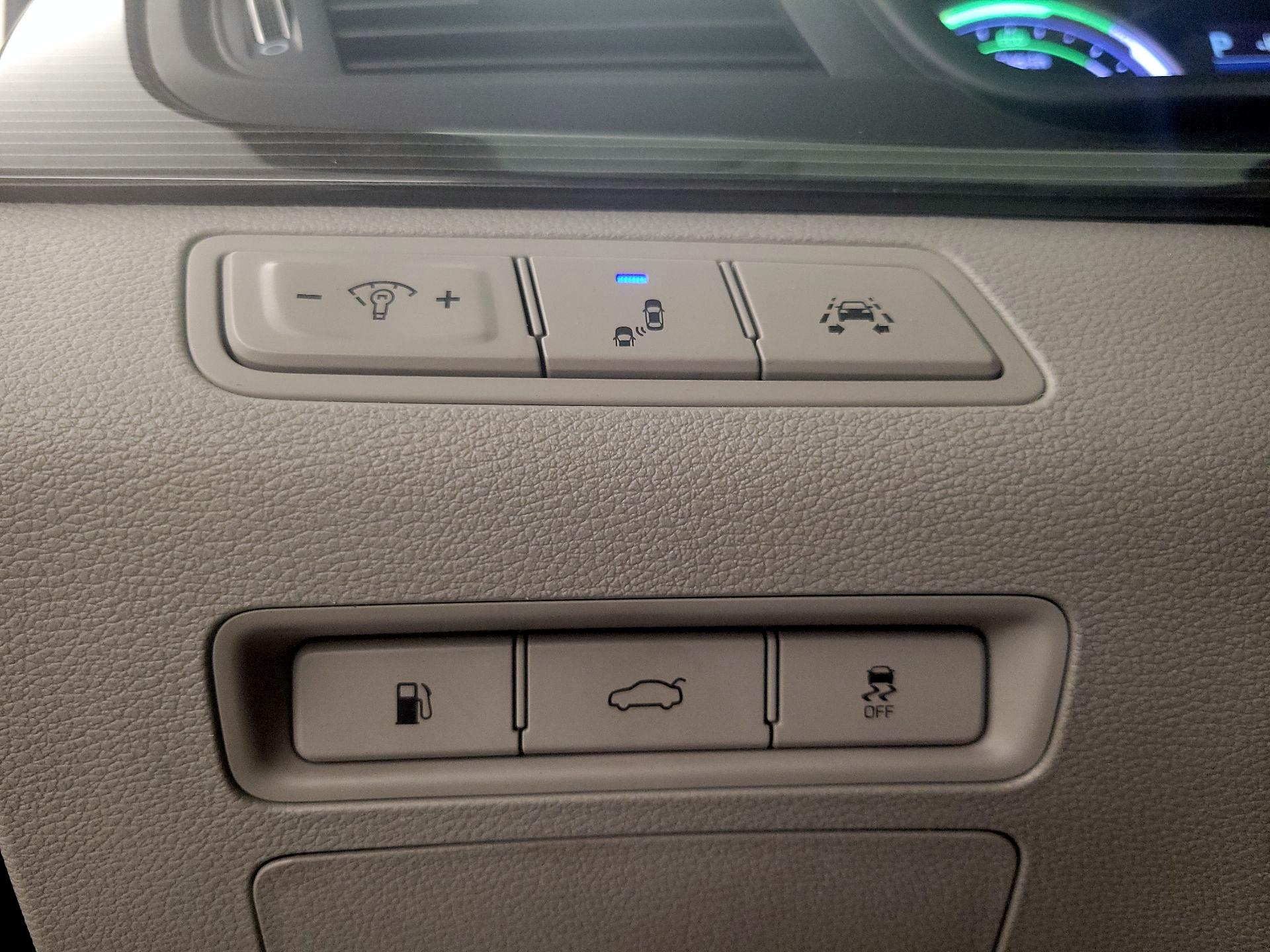 Thumbnail: 2019 Hyundai Sonata - 13