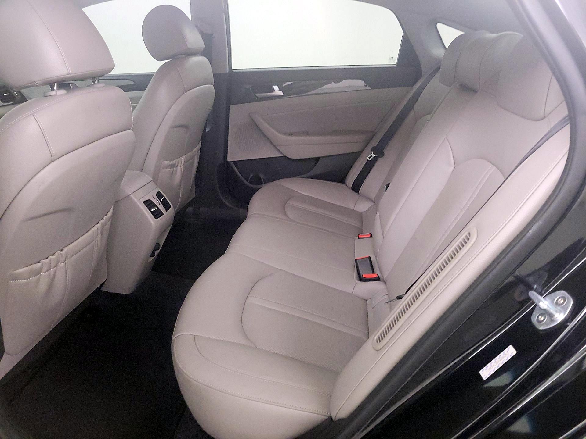 Thumbnail: 2019 Hyundai Sonata - 20