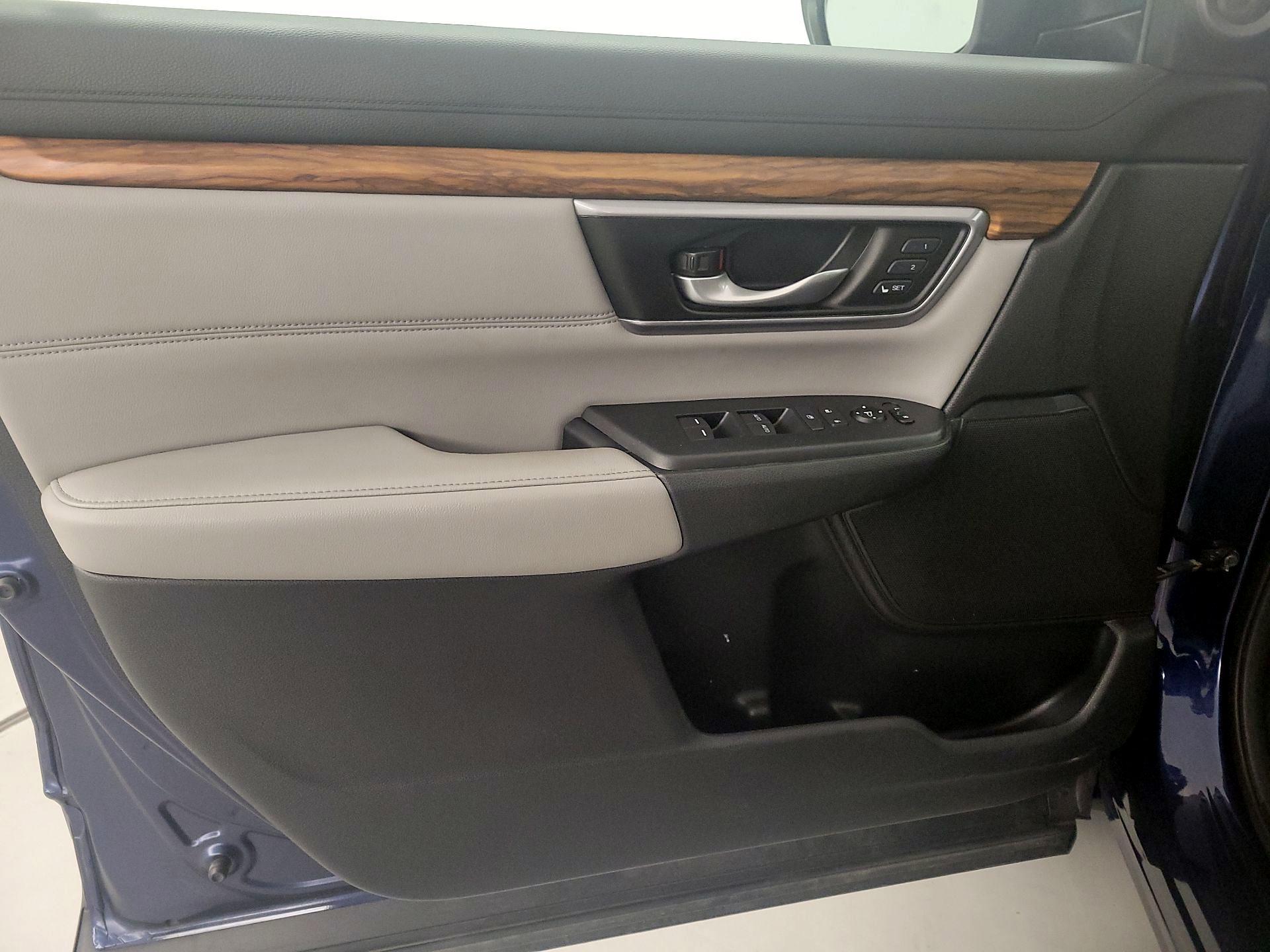 Thumbnail: 2017 Honda CR-V - 12