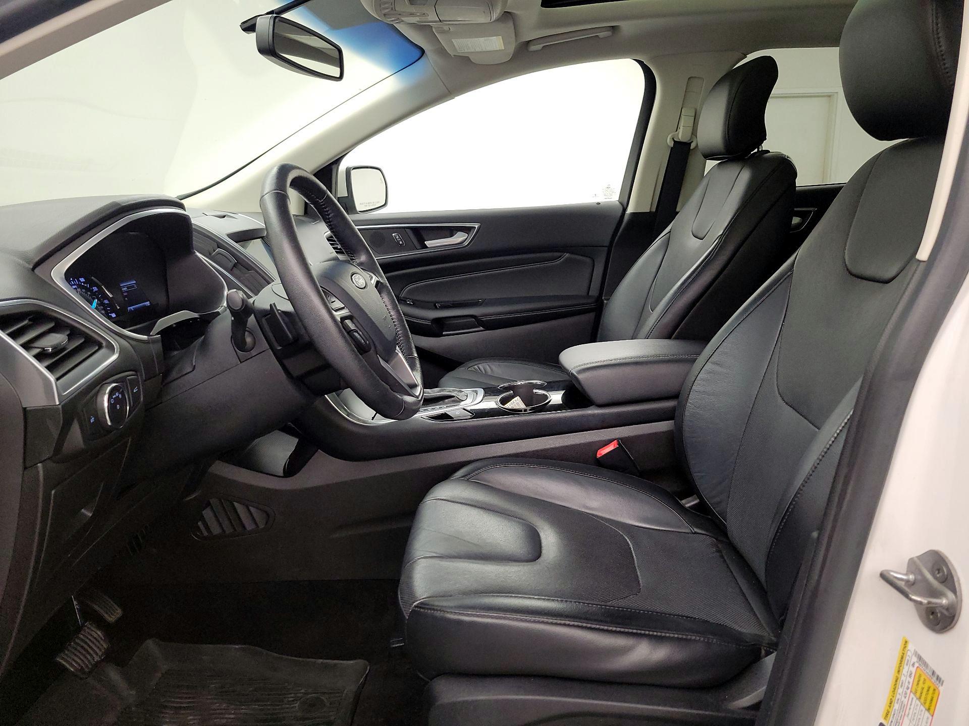 Thumbnail: 2017 Ford Edge - 11