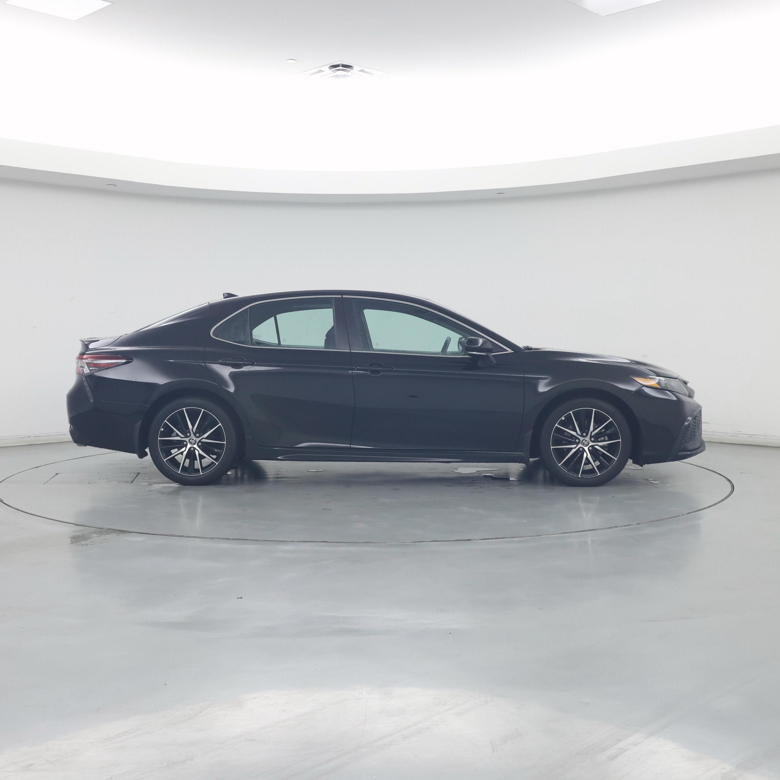 Thumbnail: 2022 Toyota Camry - 7