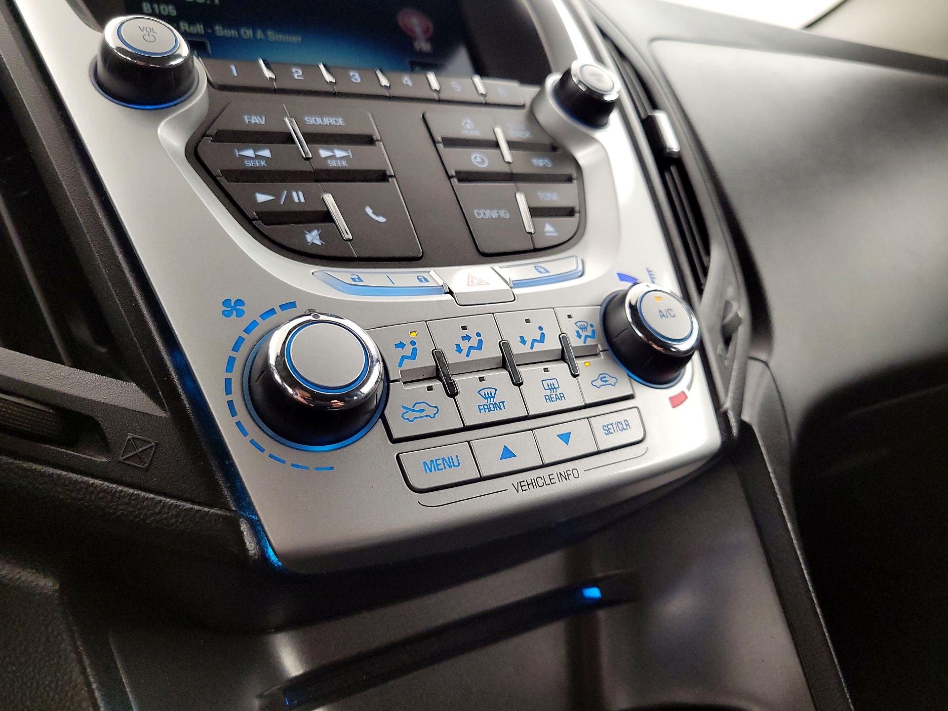 Thumbnail: 2013 Chevrolet Equinox - 15