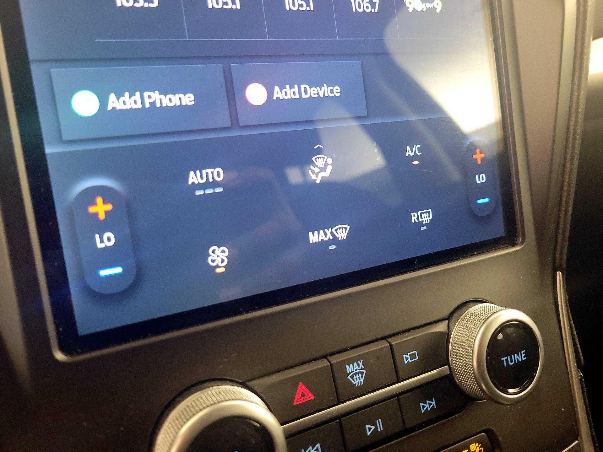 Thumbnail: 2021 Ford Edge - 16