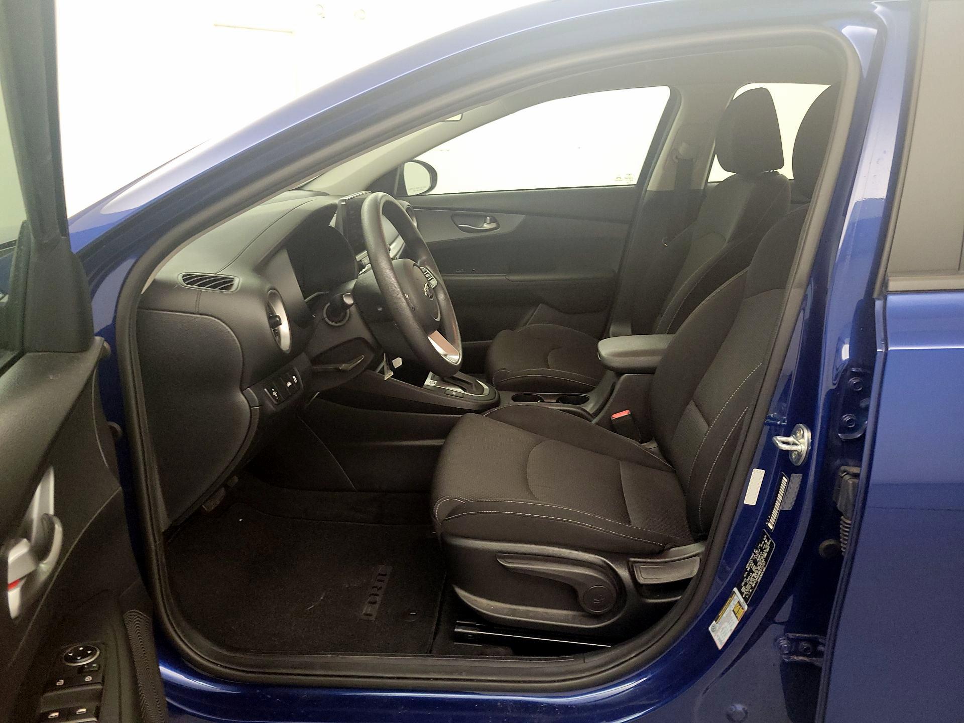 Thumbnail: 2021 Kia Forte - 11