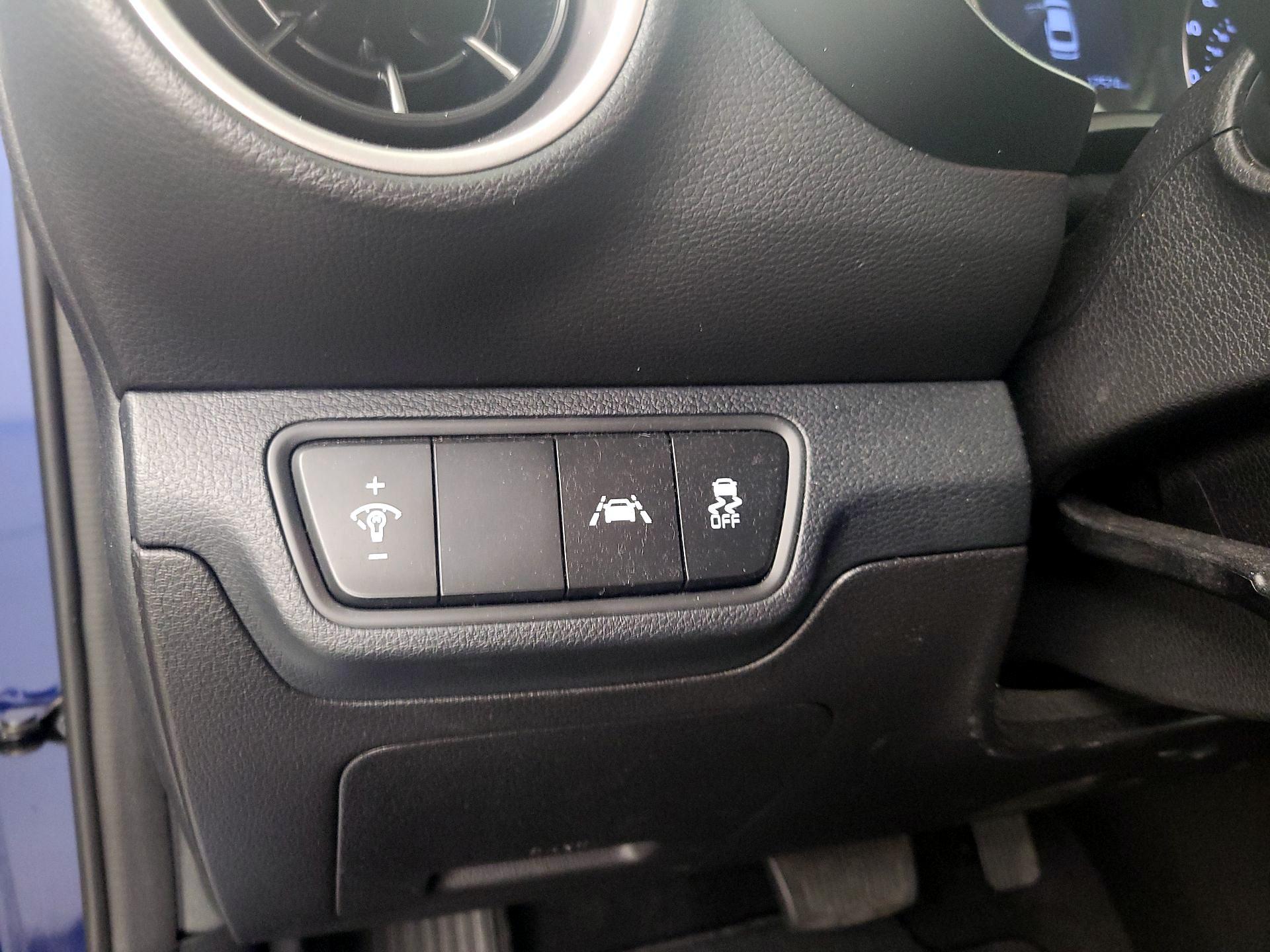 Thumbnail: 2021 Kia Forte - 13