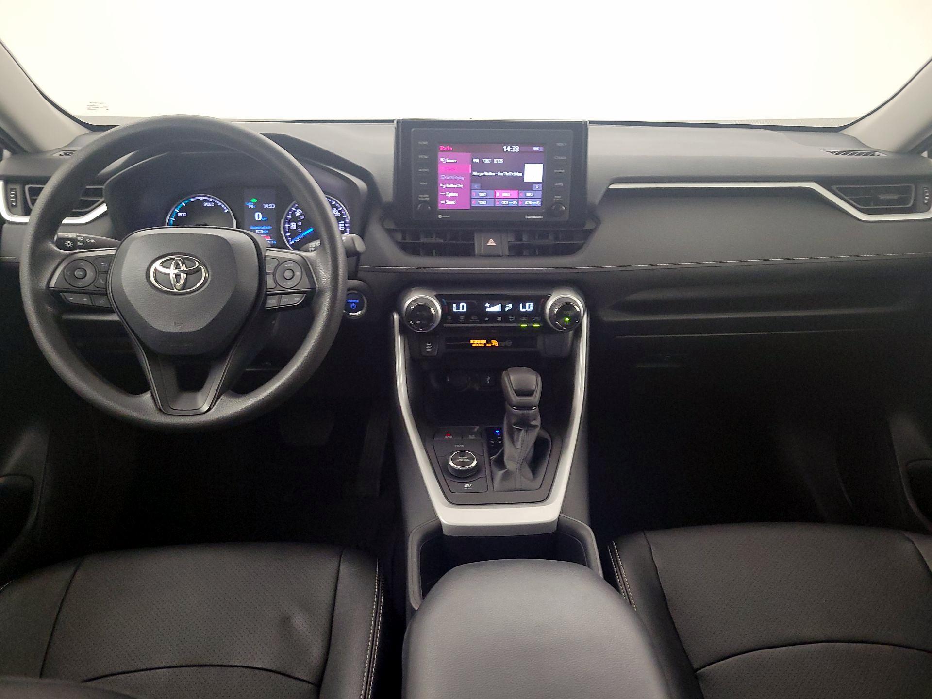 Thumbnail: 2022 Toyota RAV4 - 9