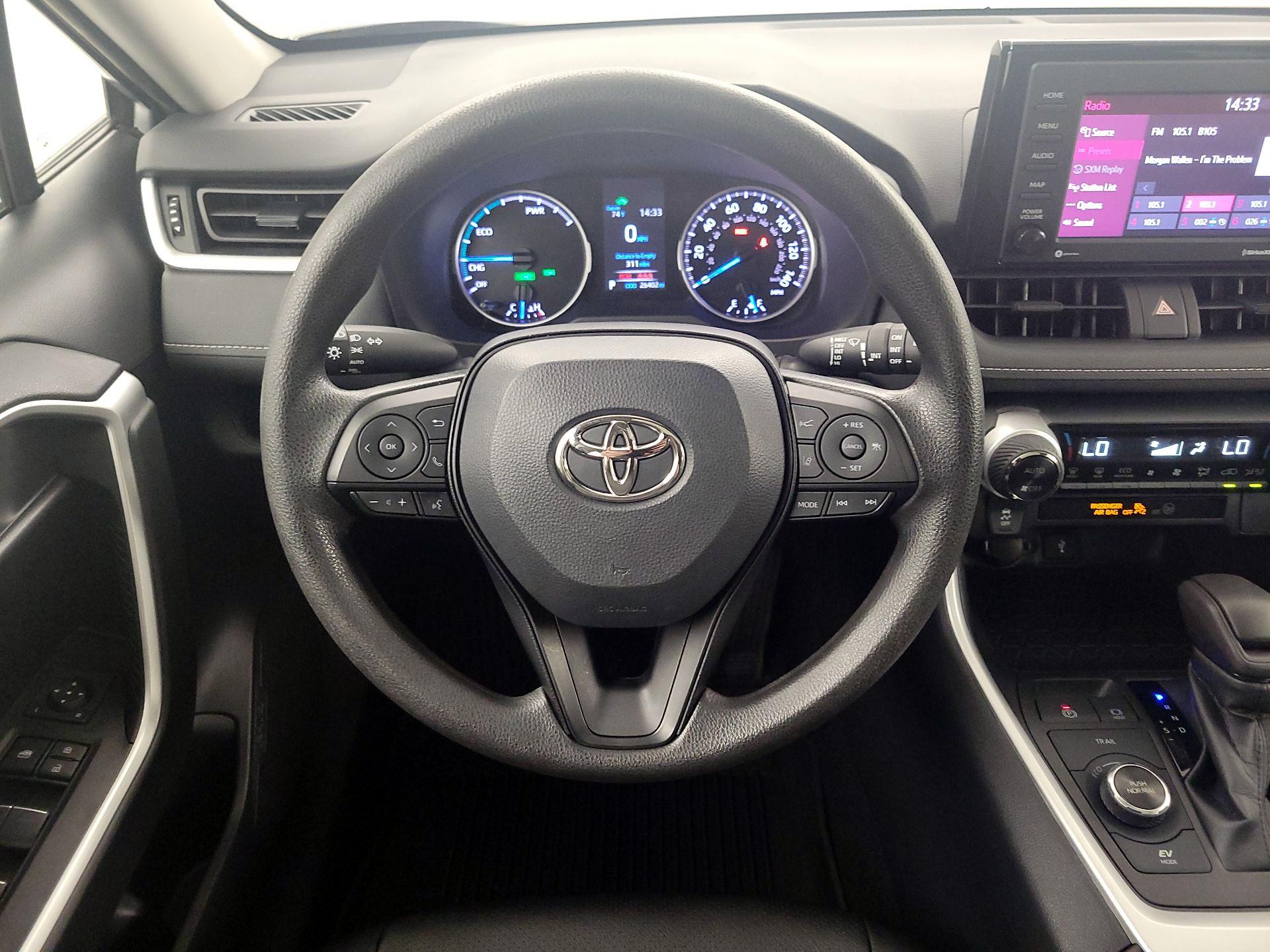 Thumbnail: 2022 Toyota RAV4 - 10