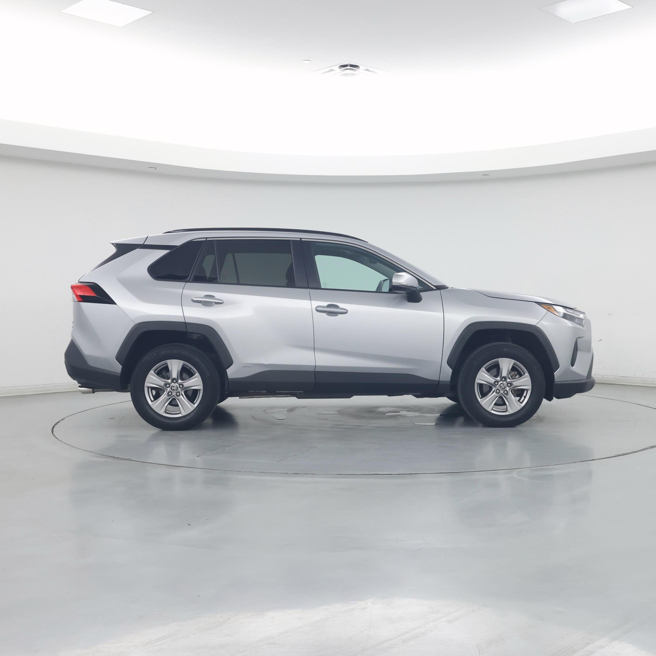 Thumbnail: 2022 Toyota RAV4 - 7