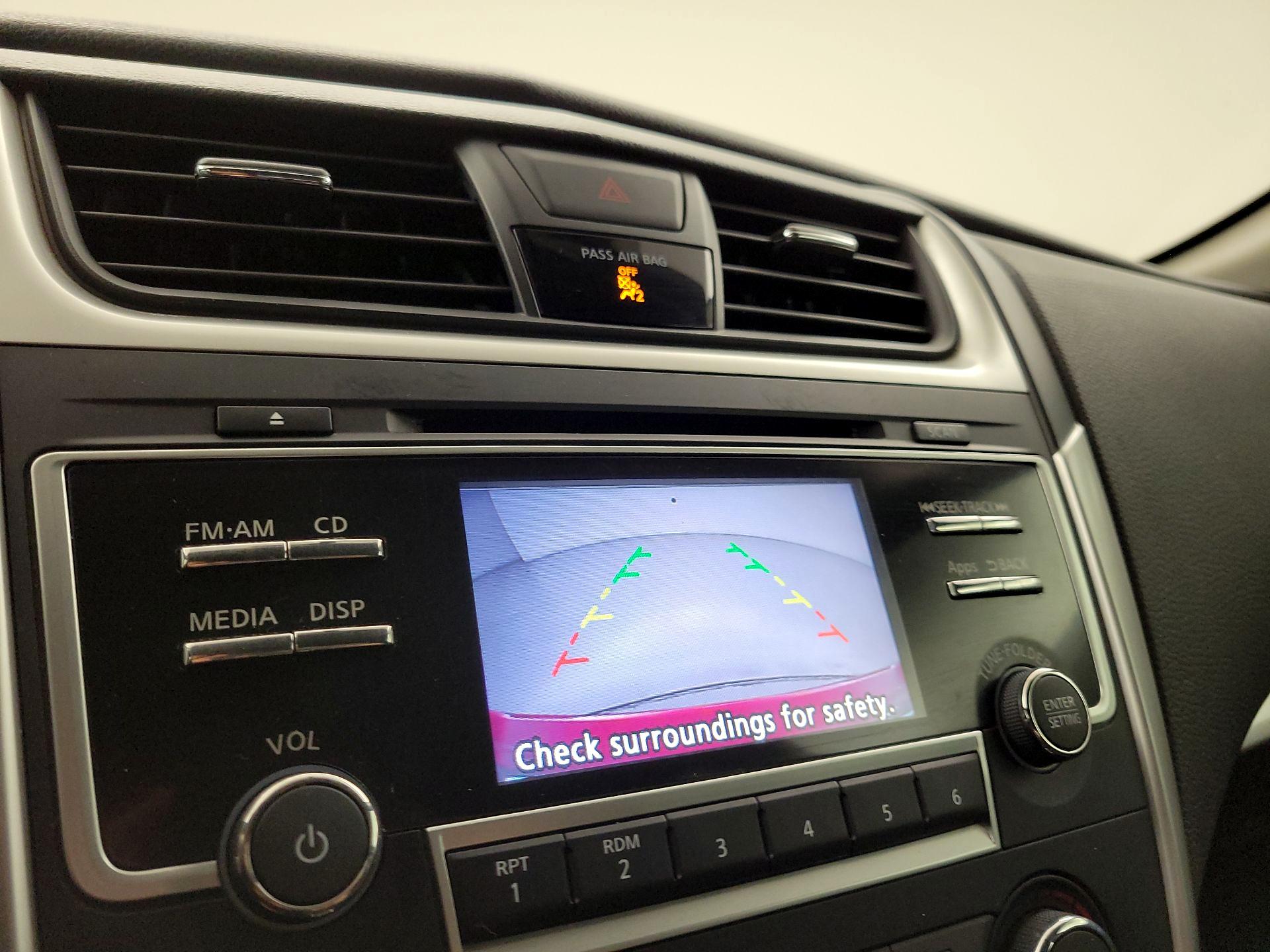 Thumbnail: 2016 Nissan Altima - 15