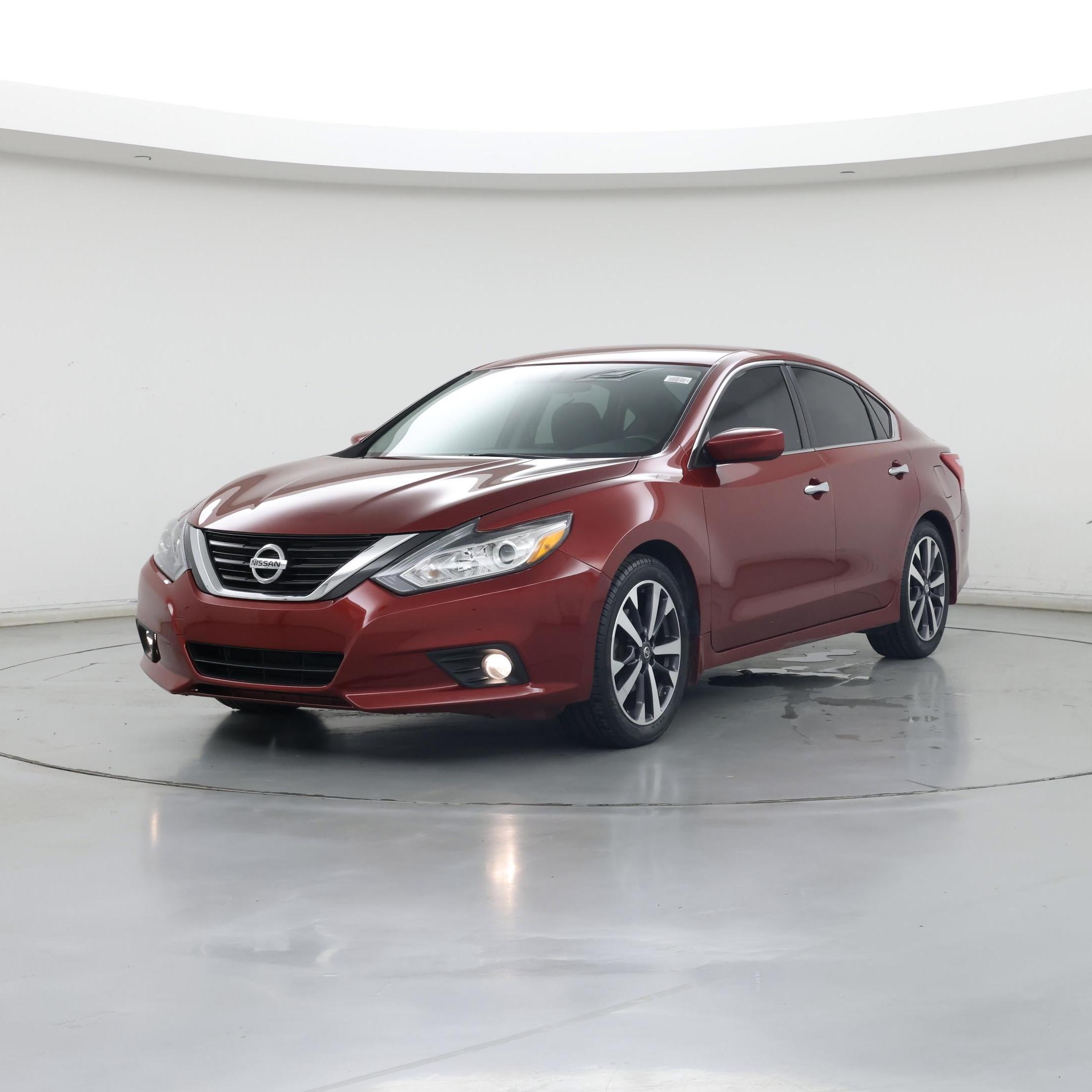Thumbnail: 2016 Nissan Altima - 4
