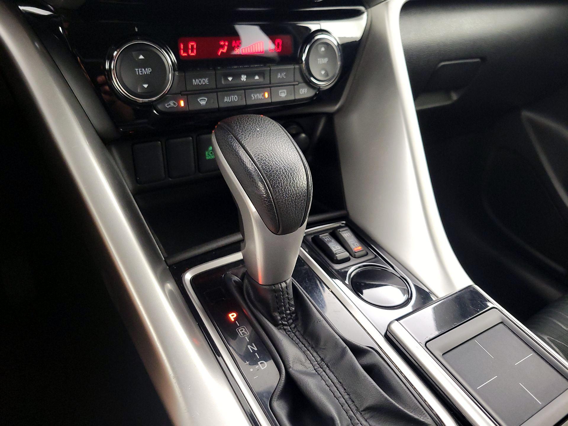 Thumbnail: 2020 Mitsubishi Eclipse Cross - 17