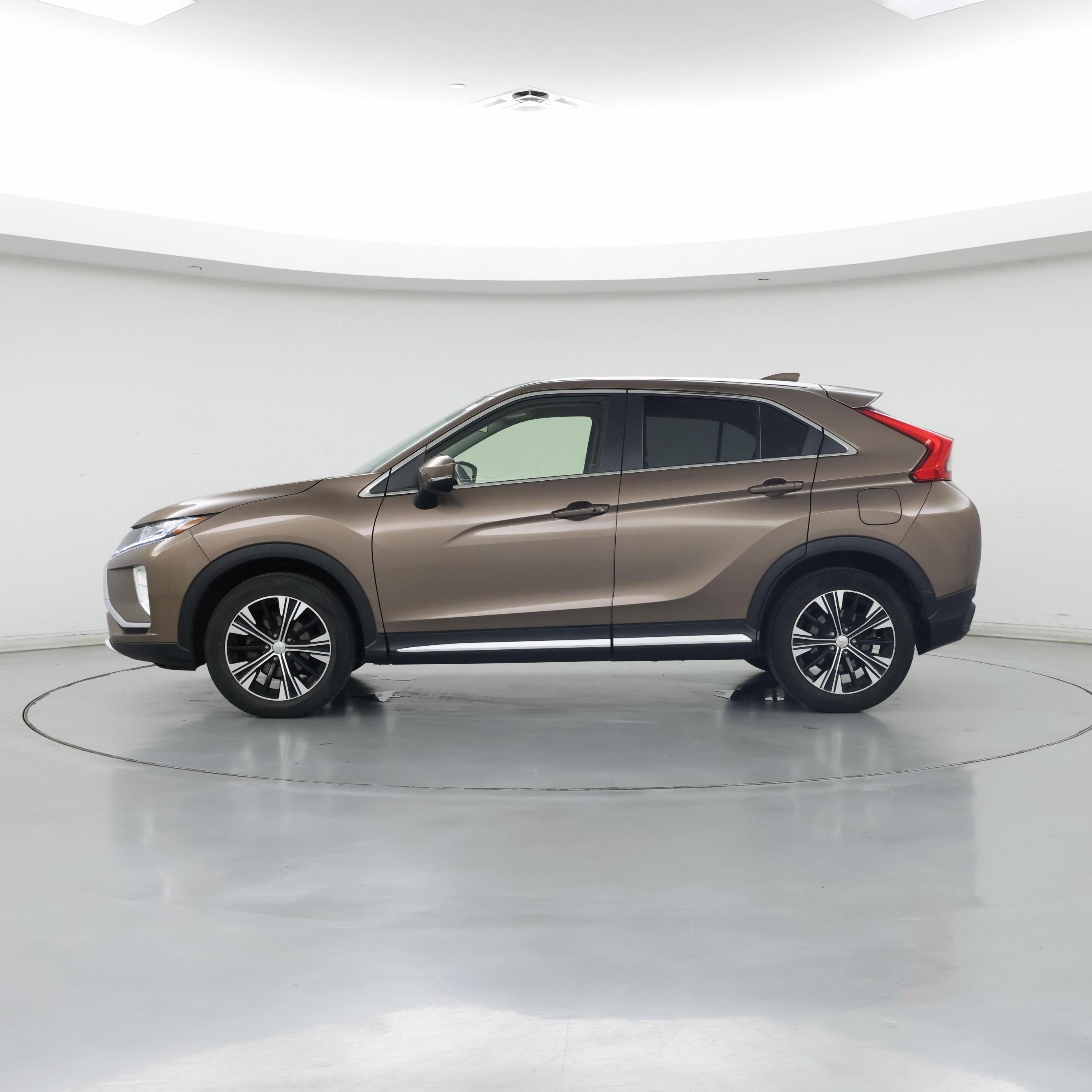 Thumbnail: 2020 Mitsubishi Eclipse Cross - 3