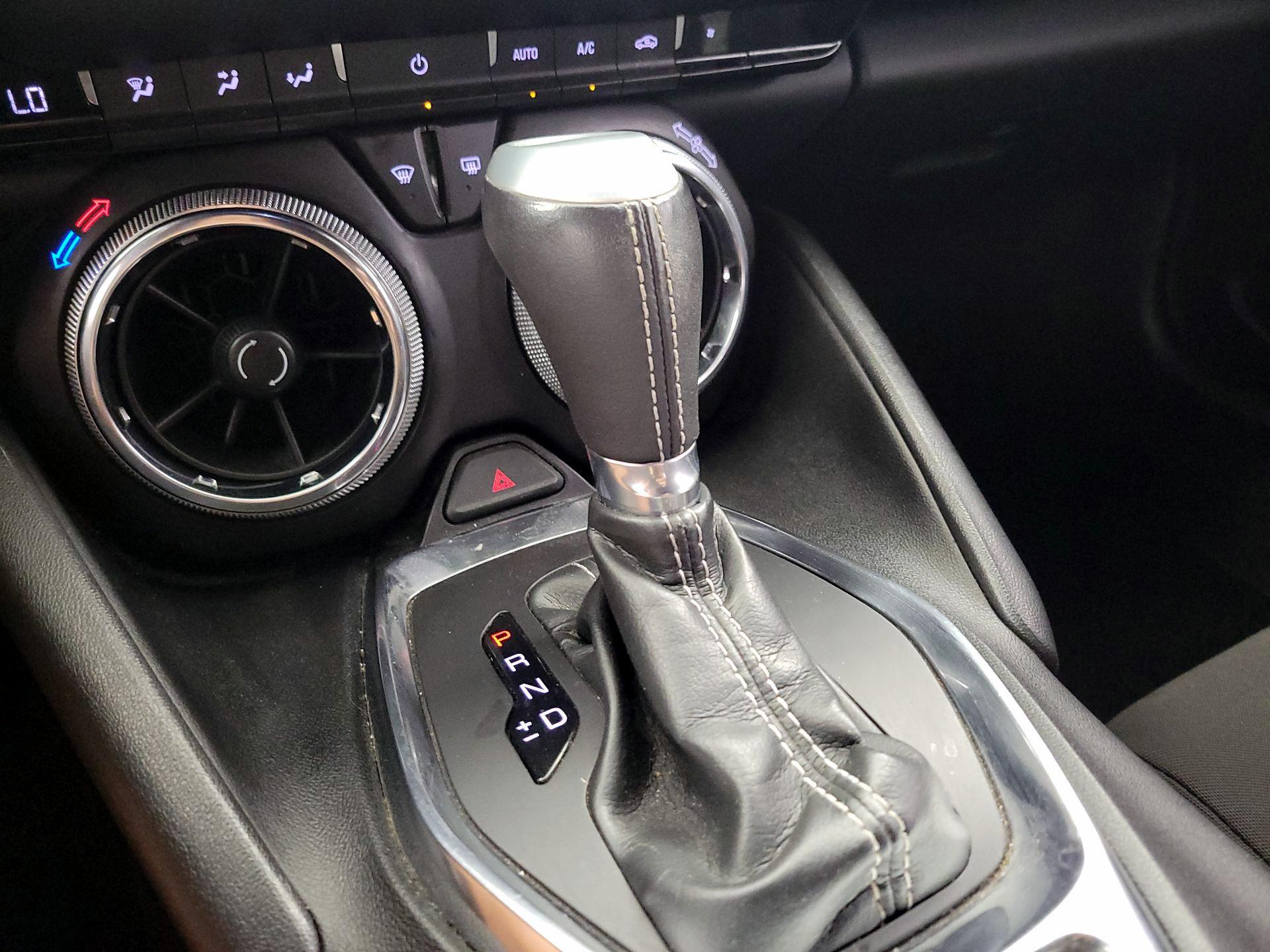 Thumbnail: 2019 Chevrolet Camaro - 16