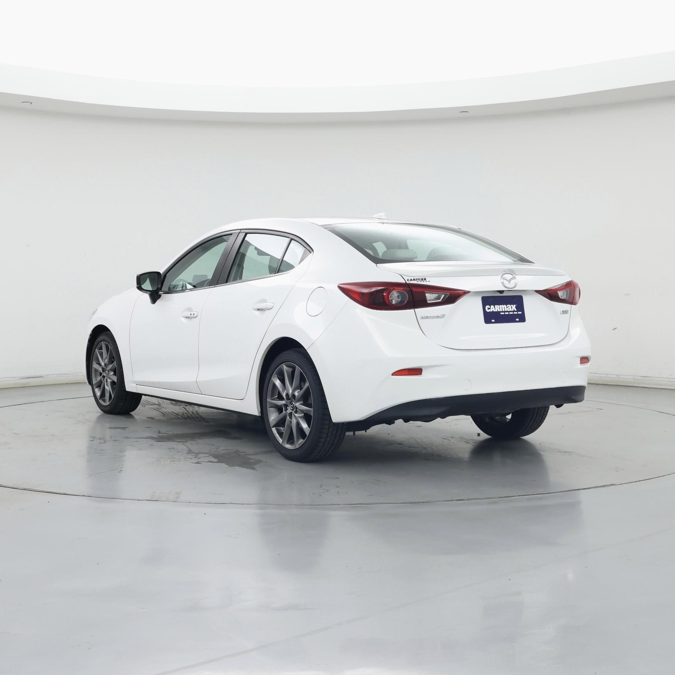Thumbnail: 2018 Mazda Mazda3 - 2