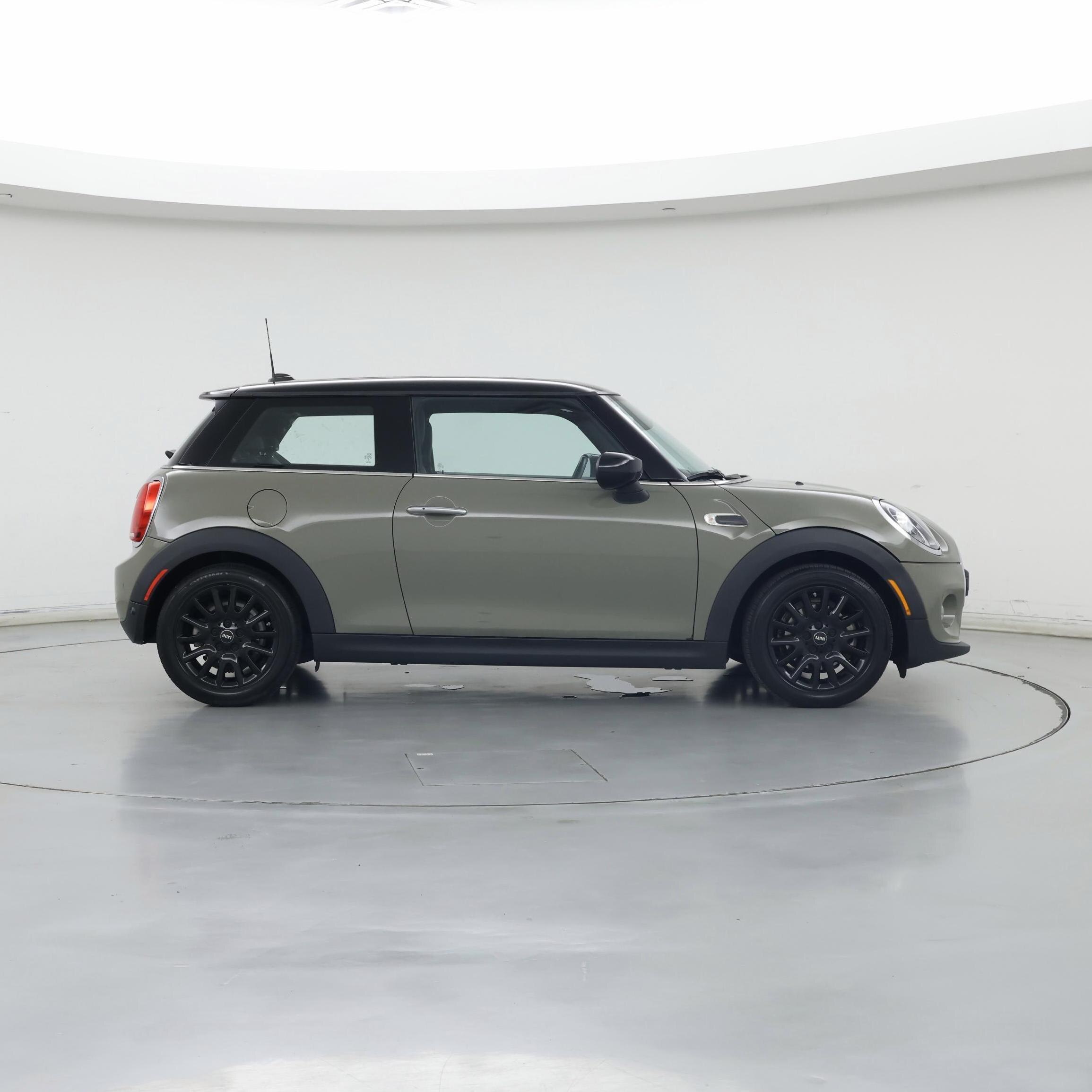 Thumbnail: 2021 MINI Cooper Hardtop - 7
