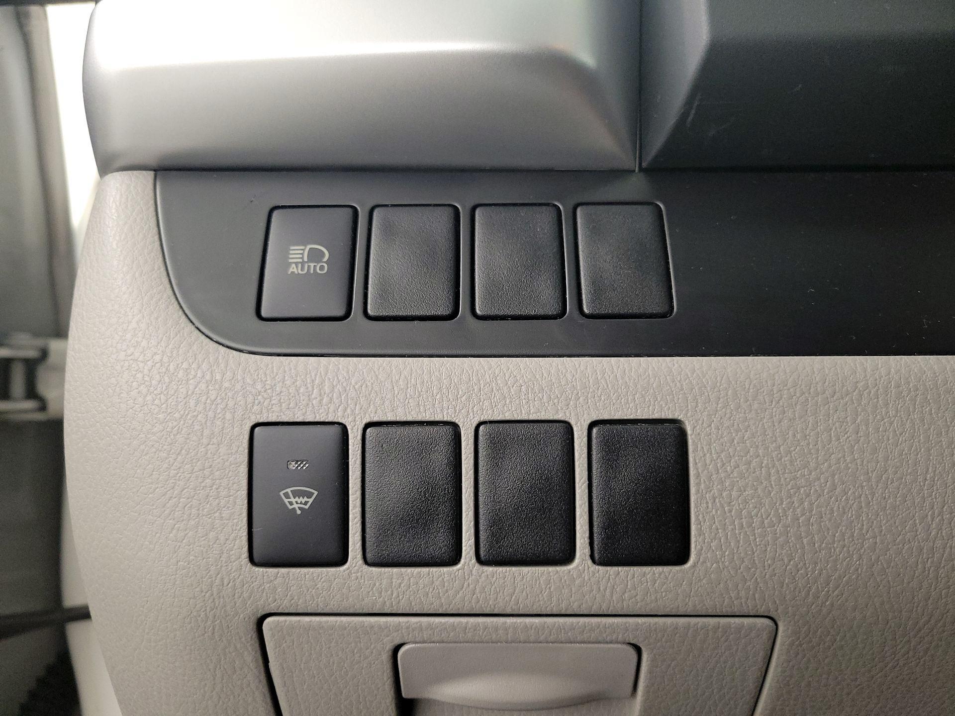Thumbnail: 2019 Toyota Highlander - 13