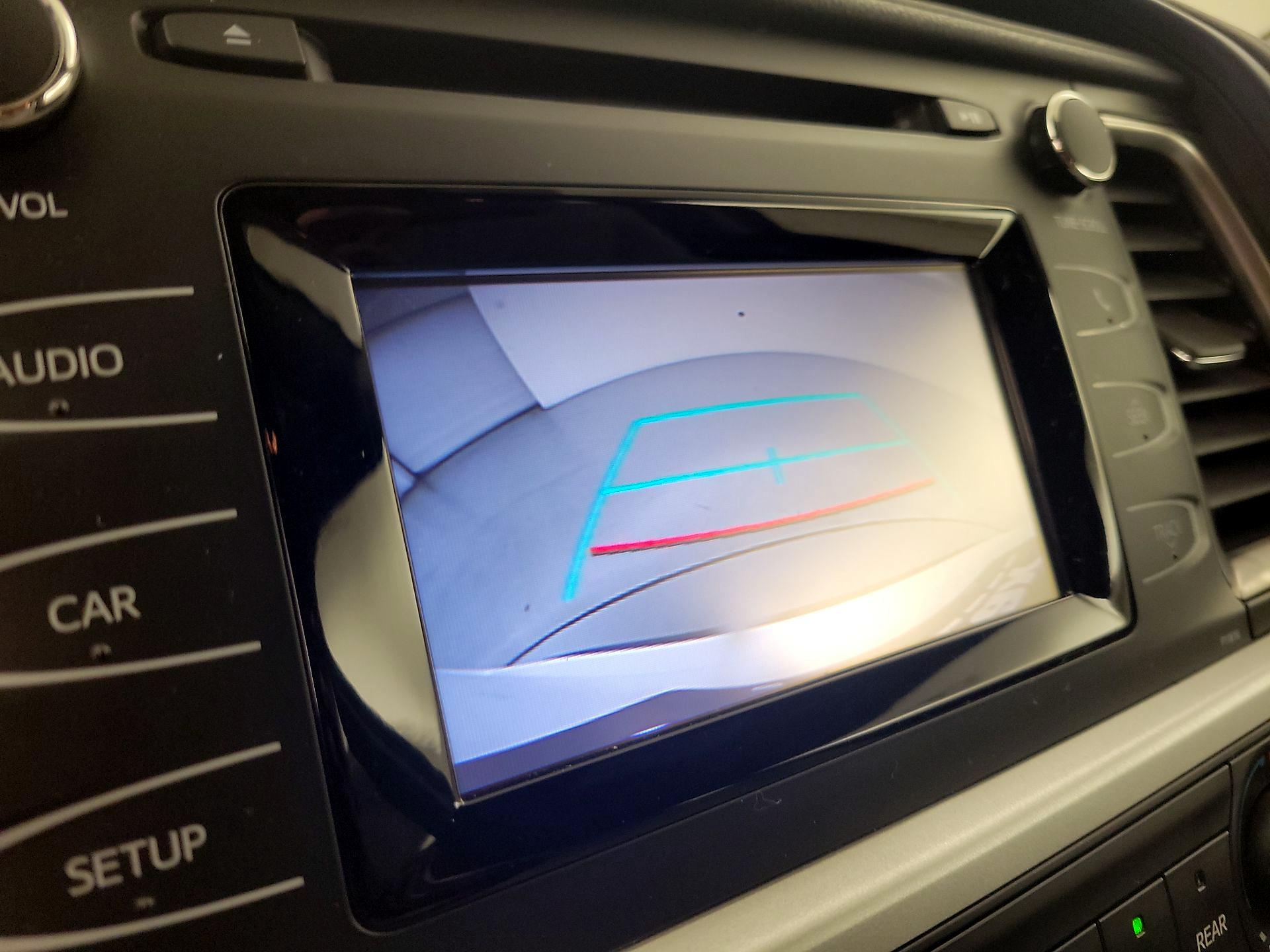 Thumbnail: 2019 Toyota Highlander - 14