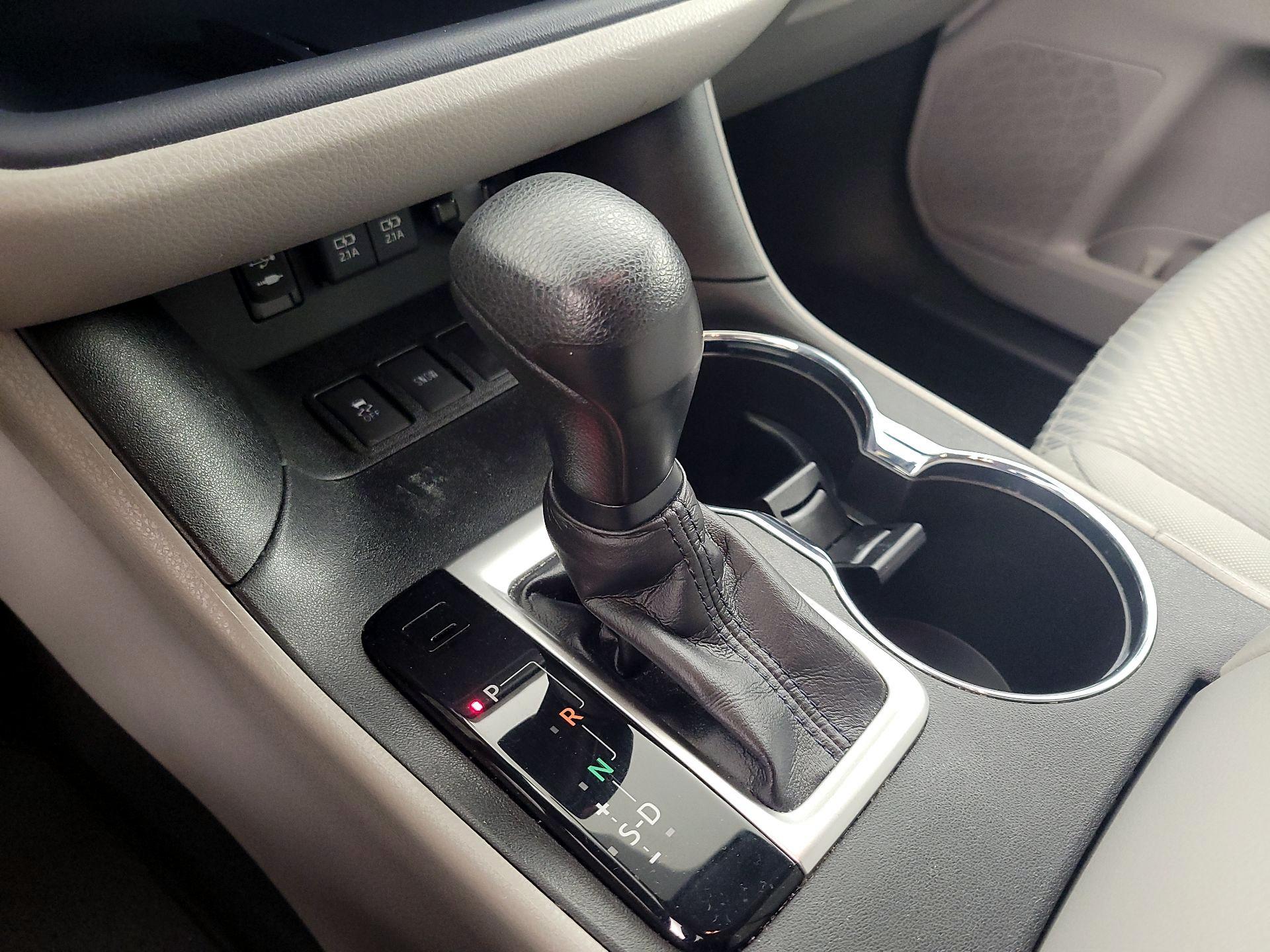 Thumbnail: 2019 Toyota Highlander - 17