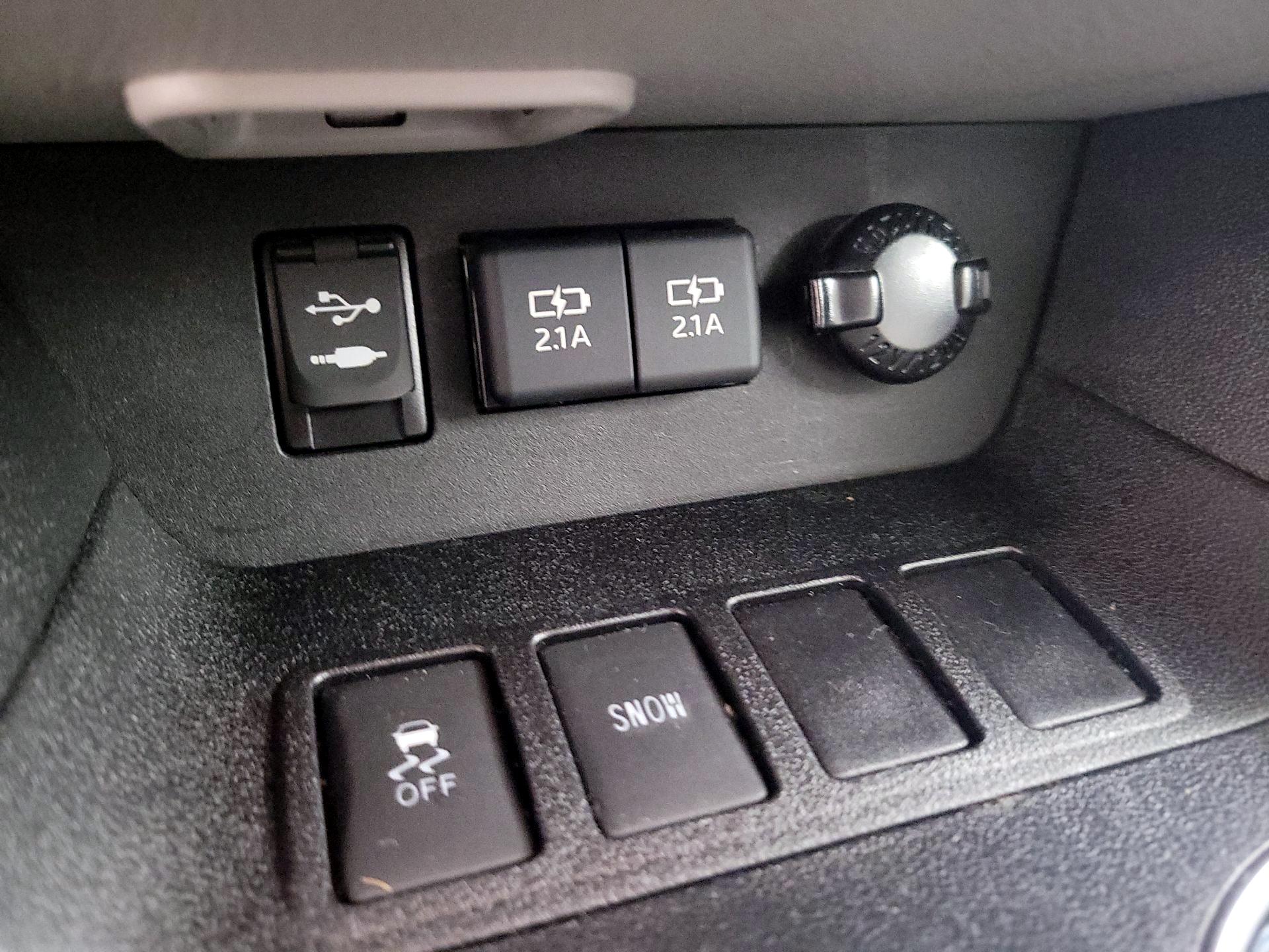 Thumbnail: 2019 Toyota Highlander - 18
