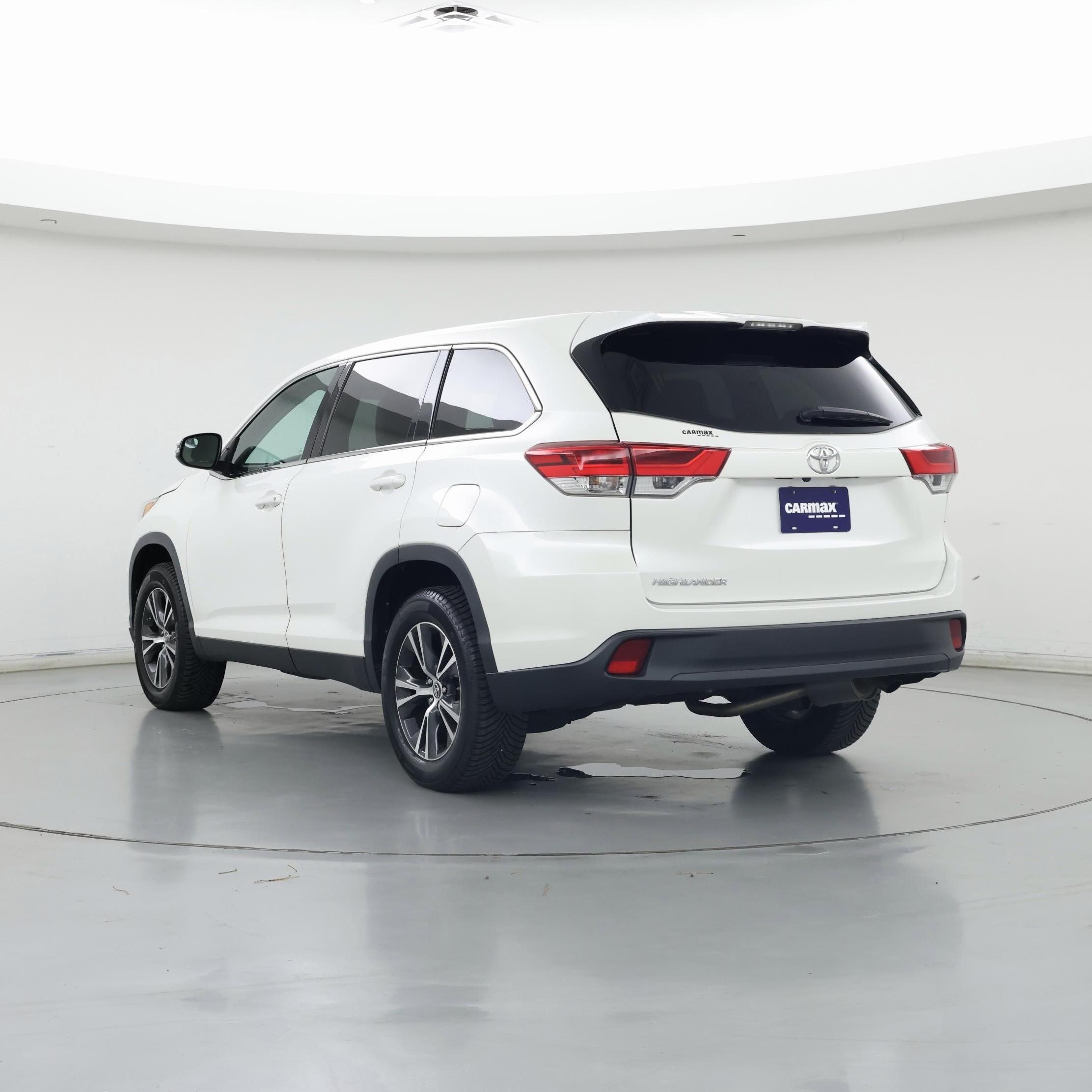 Thumbnail: 2019 Toyota Highlander - 2