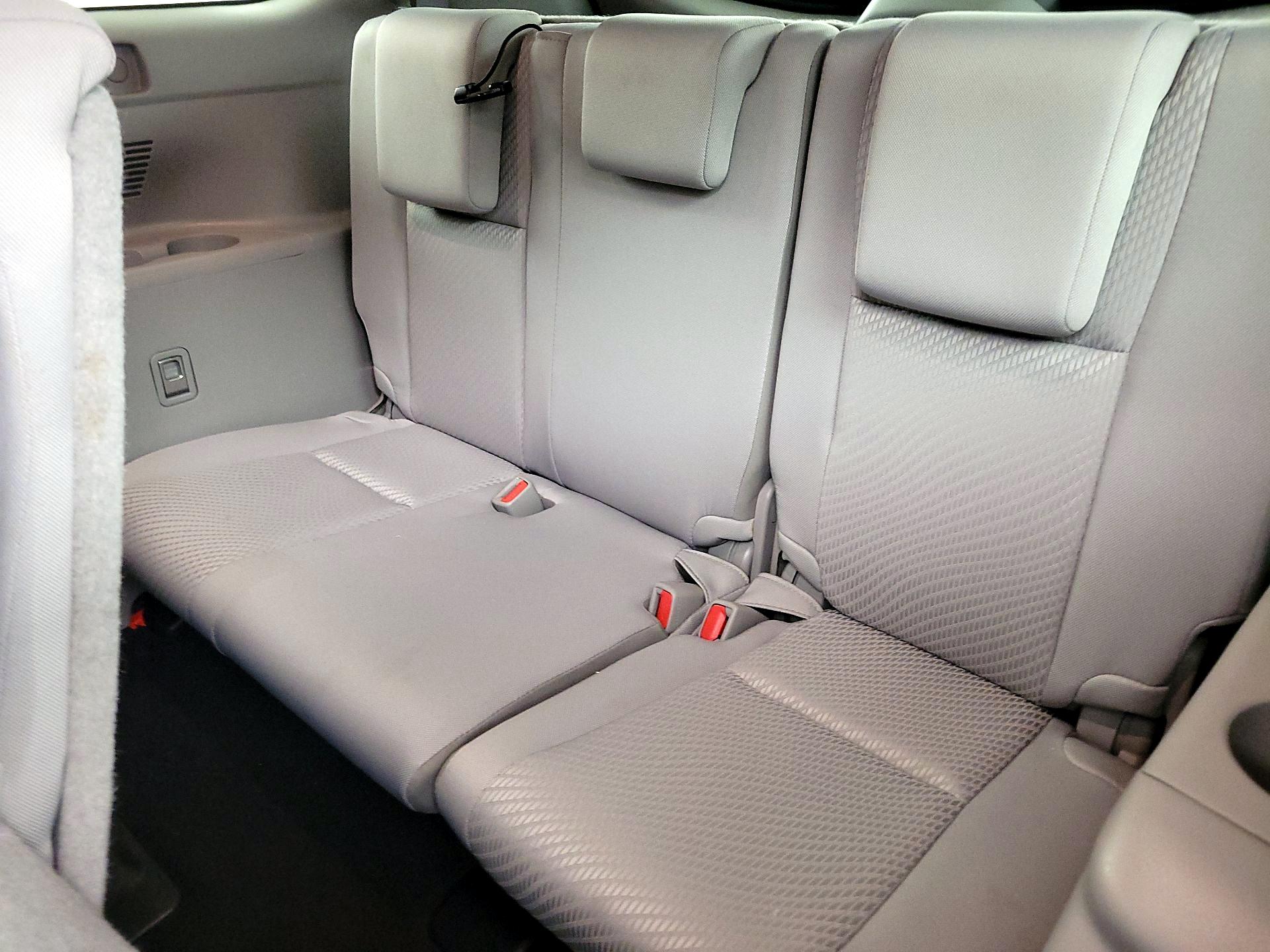 Thumbnail: 2019 Toyota Highlander - 20