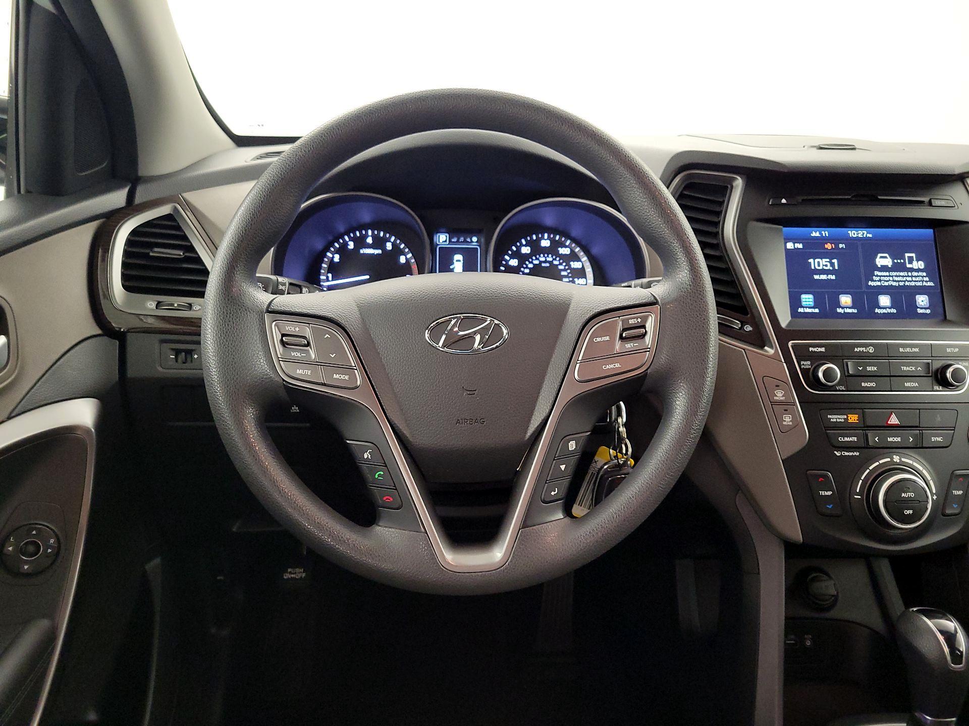 Thumbnail: 2017 Hyundai Santa Fe - 10