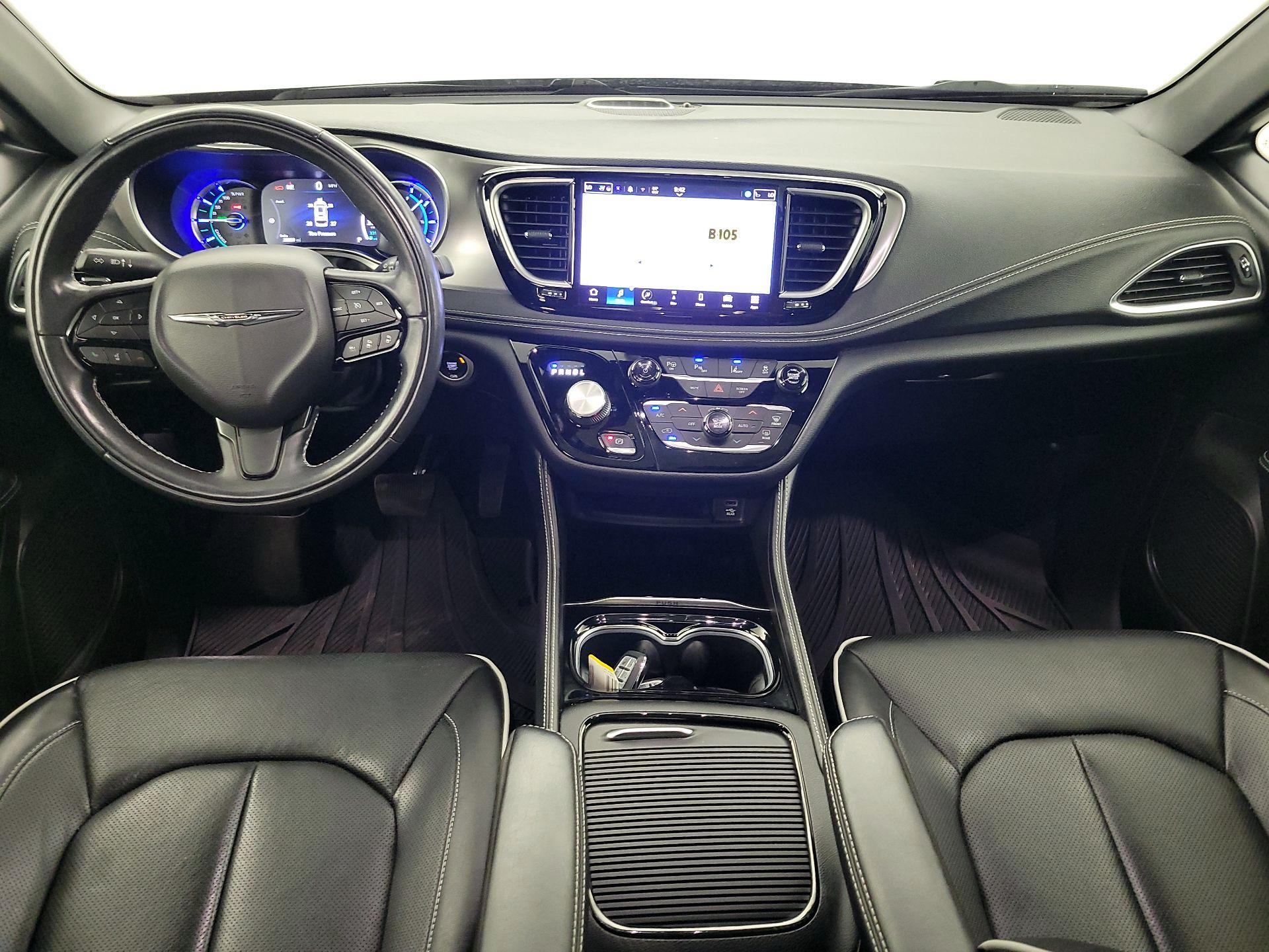 Thumbnail: 2022 Chrysler Pacifica - 9
