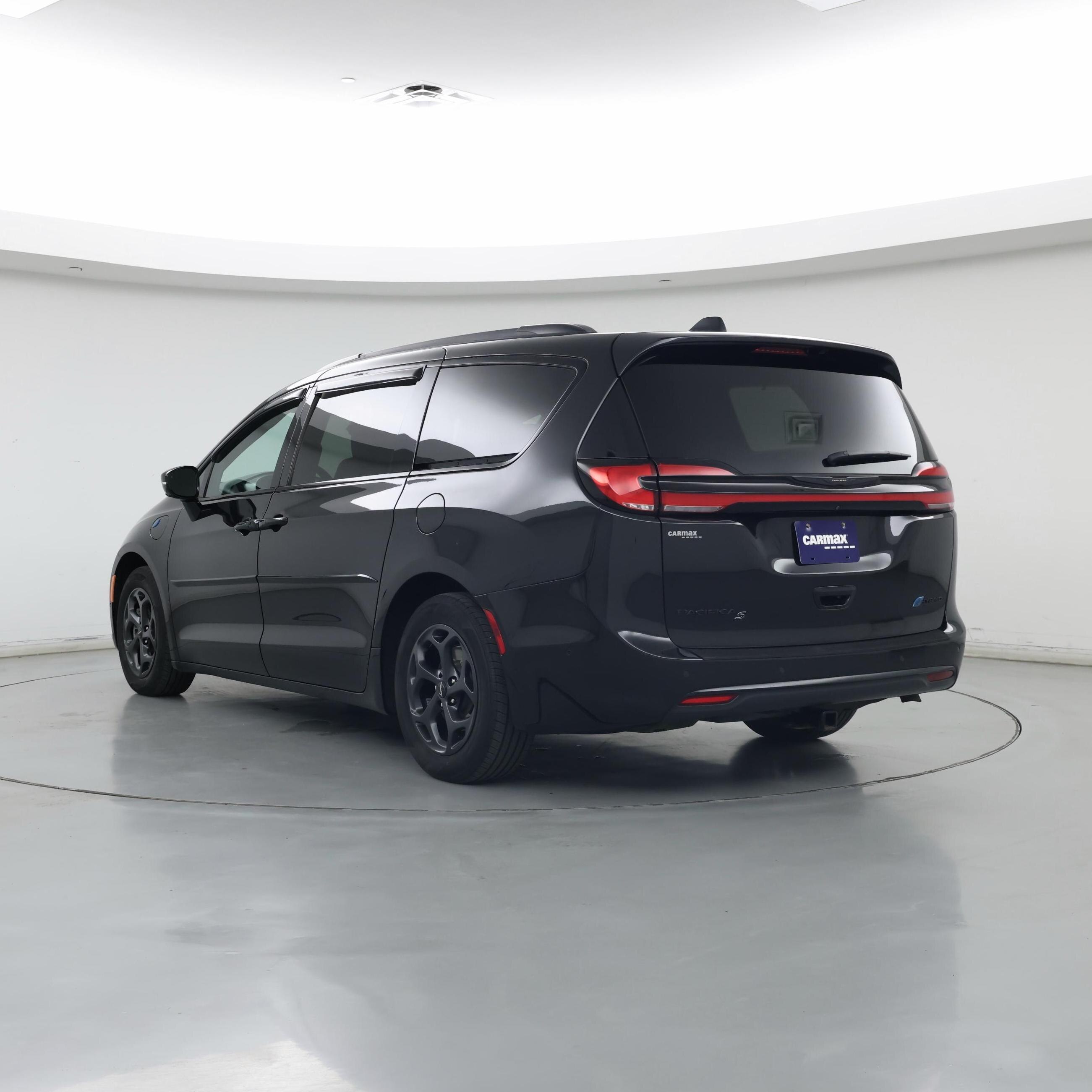Thumbnail: 2022 Chrysler Pacifica - 2