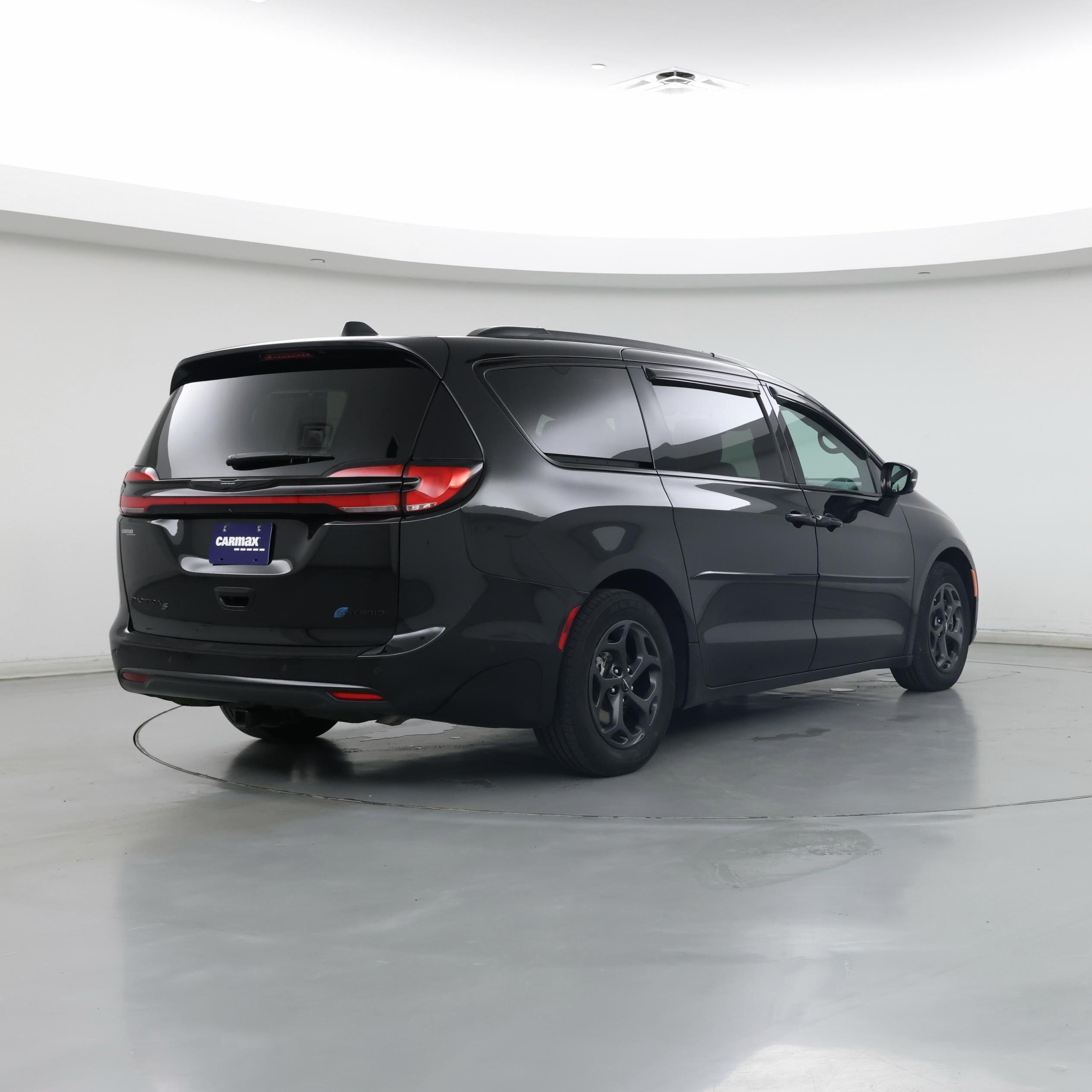Thumbnail: 2022 Chrysler Pacifica - 8
