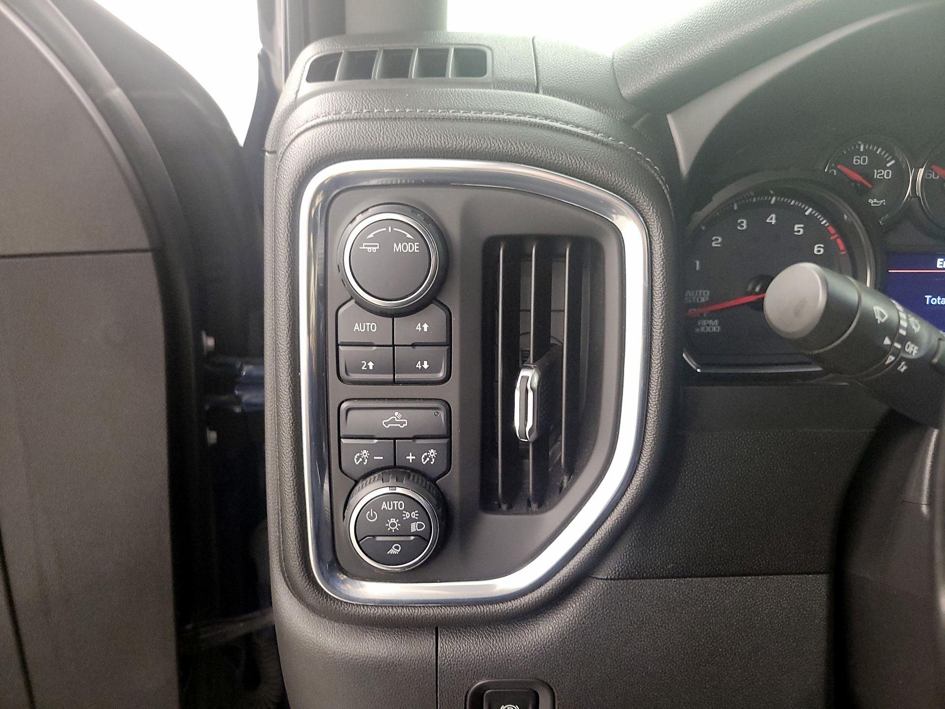 Thumbnail: 2021 Chevrolet Silverado 1500 - 13