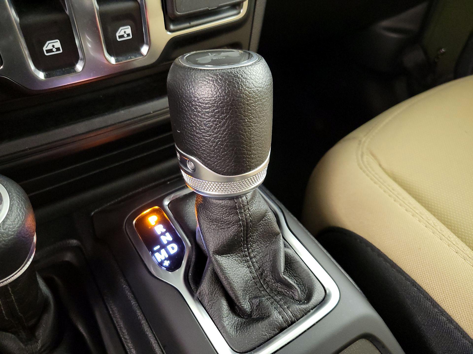 Thumbnail: 2021 Jeep Wrangler - 17