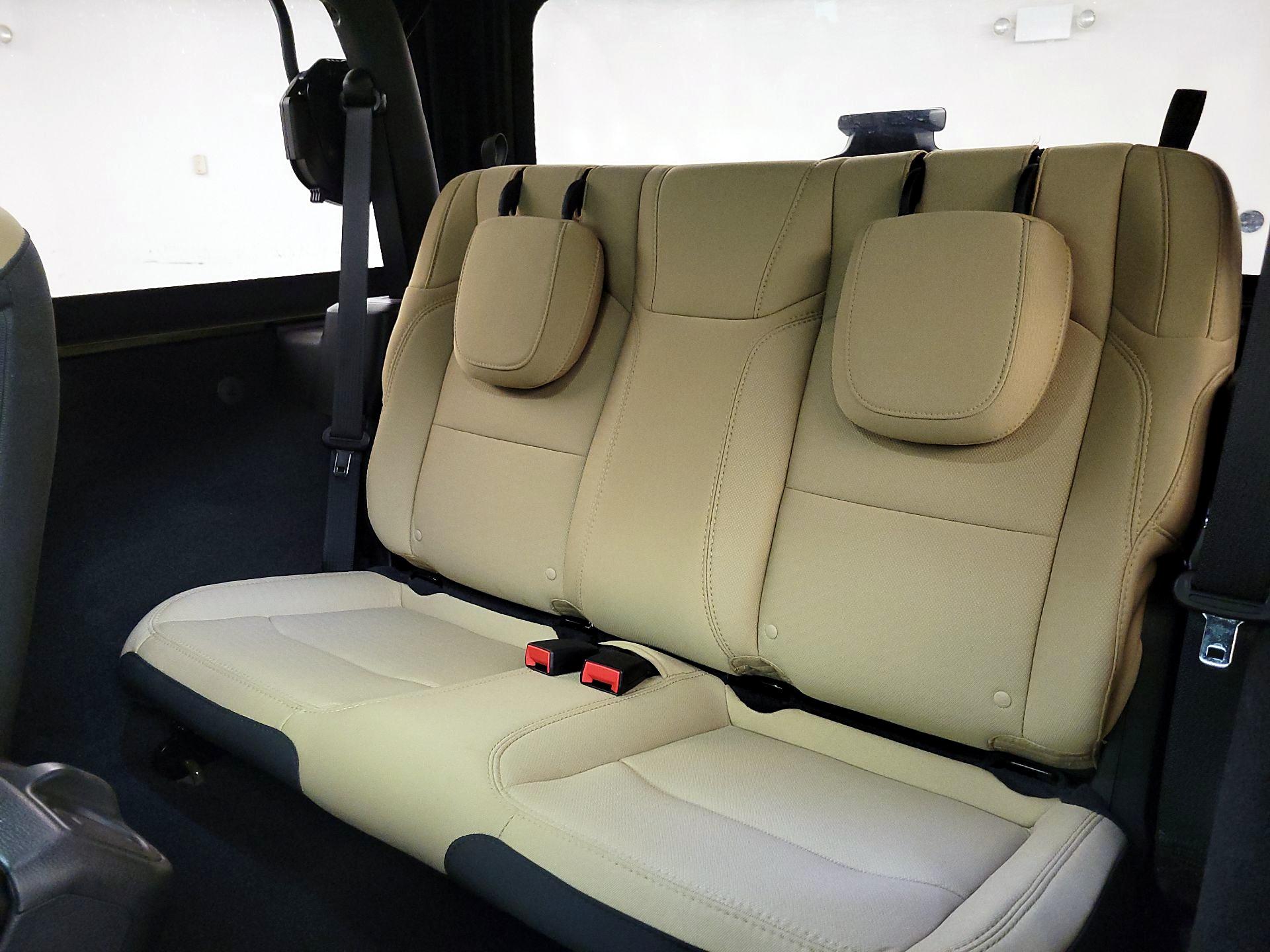 Thumbnail: 2021 Jeep Wrangler - 18